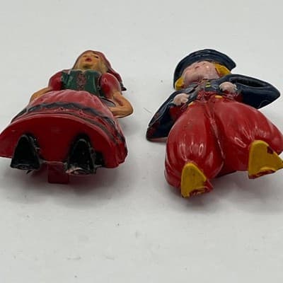 Vintage Dutch Boy Girl Hand Painted Brooch Pin Set Red Blue Costume Jewelry Pair - Thumbnail 3