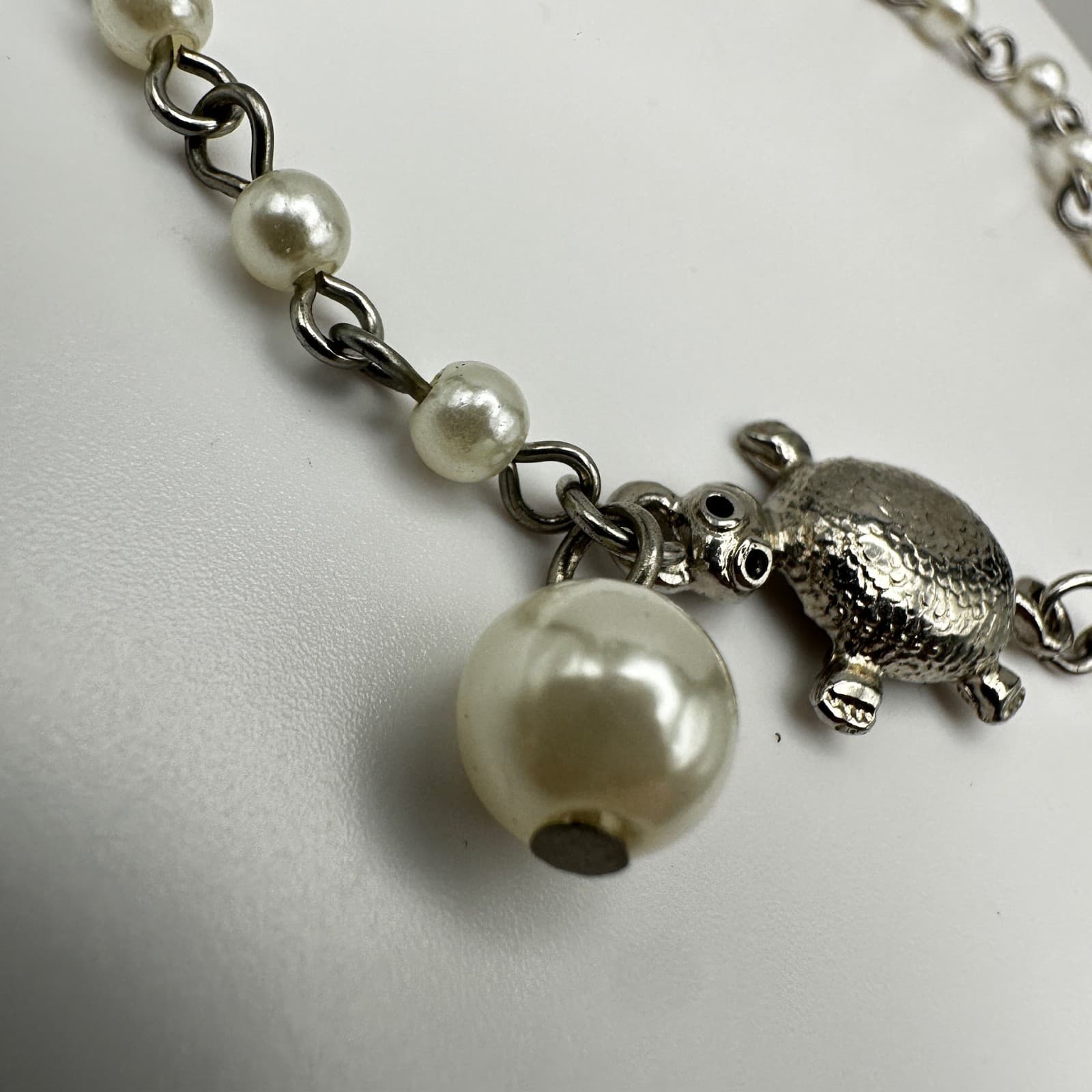 Vintage Y2K Faux Pearl Turtle Charm Bracelets Silver Tone Pendant Boho Jewelry - Thumbnail 4