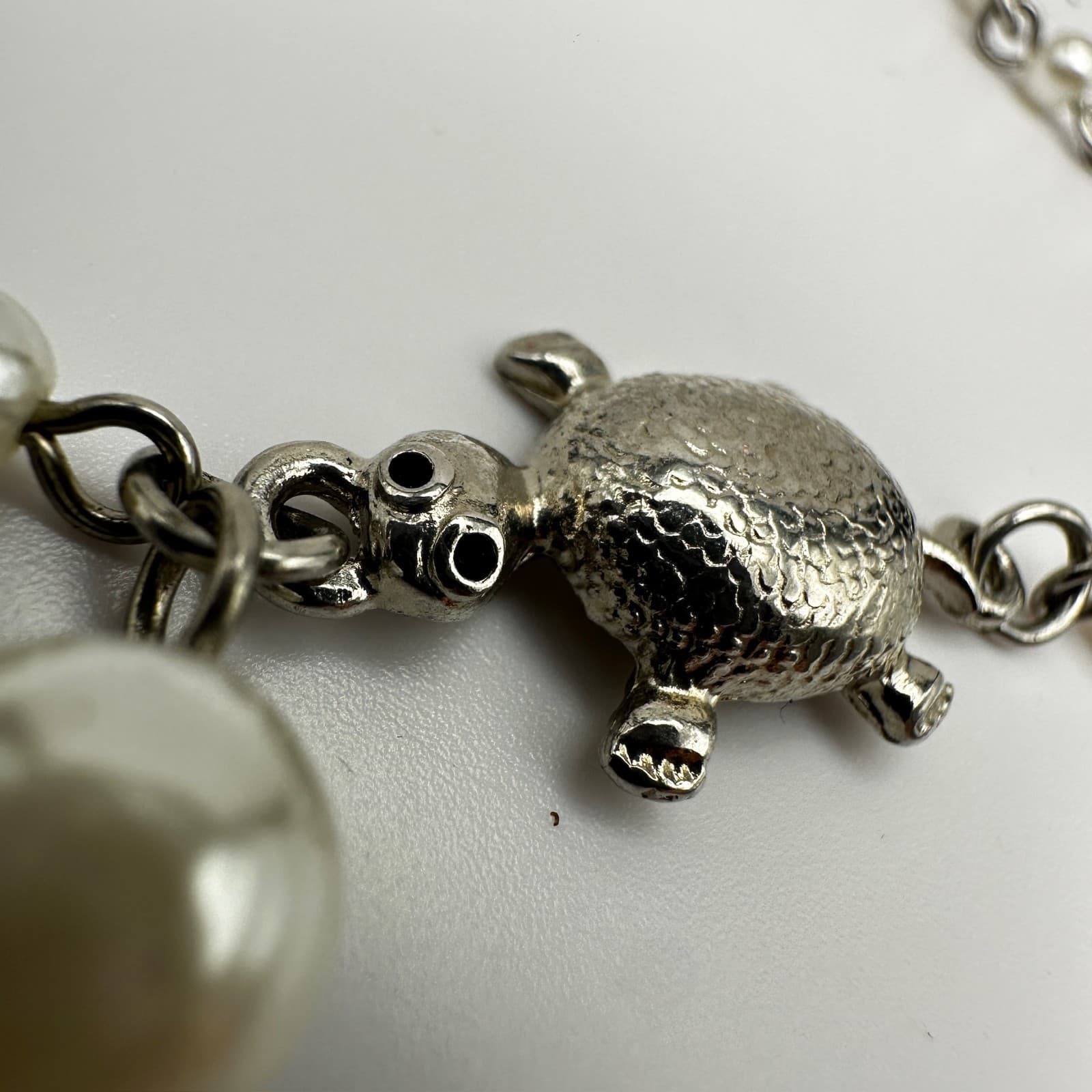 Vintage Y2K Faux Pearl Turtle Charm Bracelets Silver Tone Pendant Boho Jewelry - Thumbnail 5