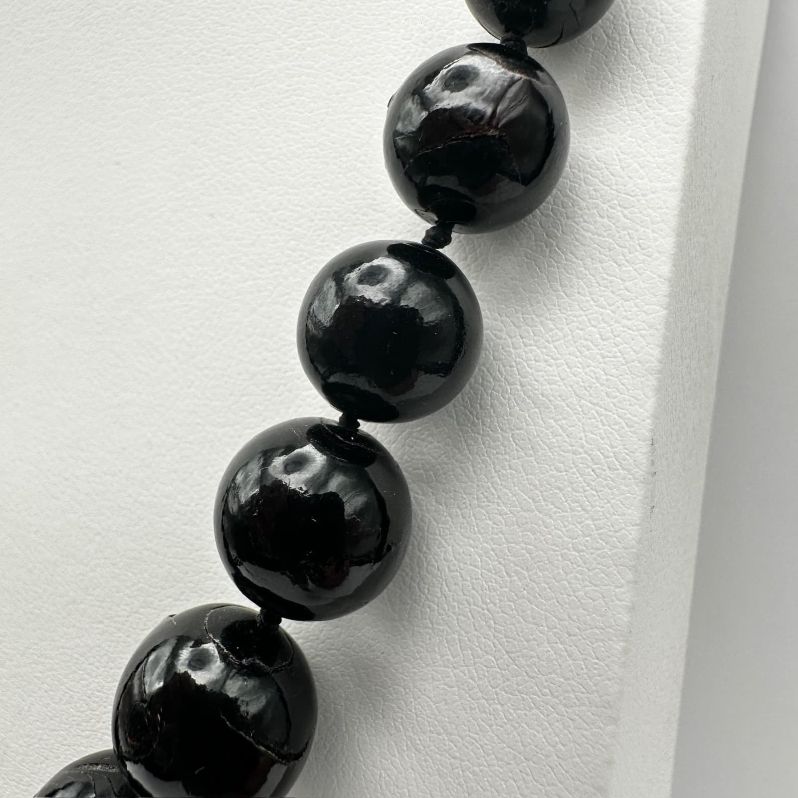 Vintage 90s Black Onyx Glass Beaded Necklace Round Statement Women's Jewelry - Thumbnail 9
