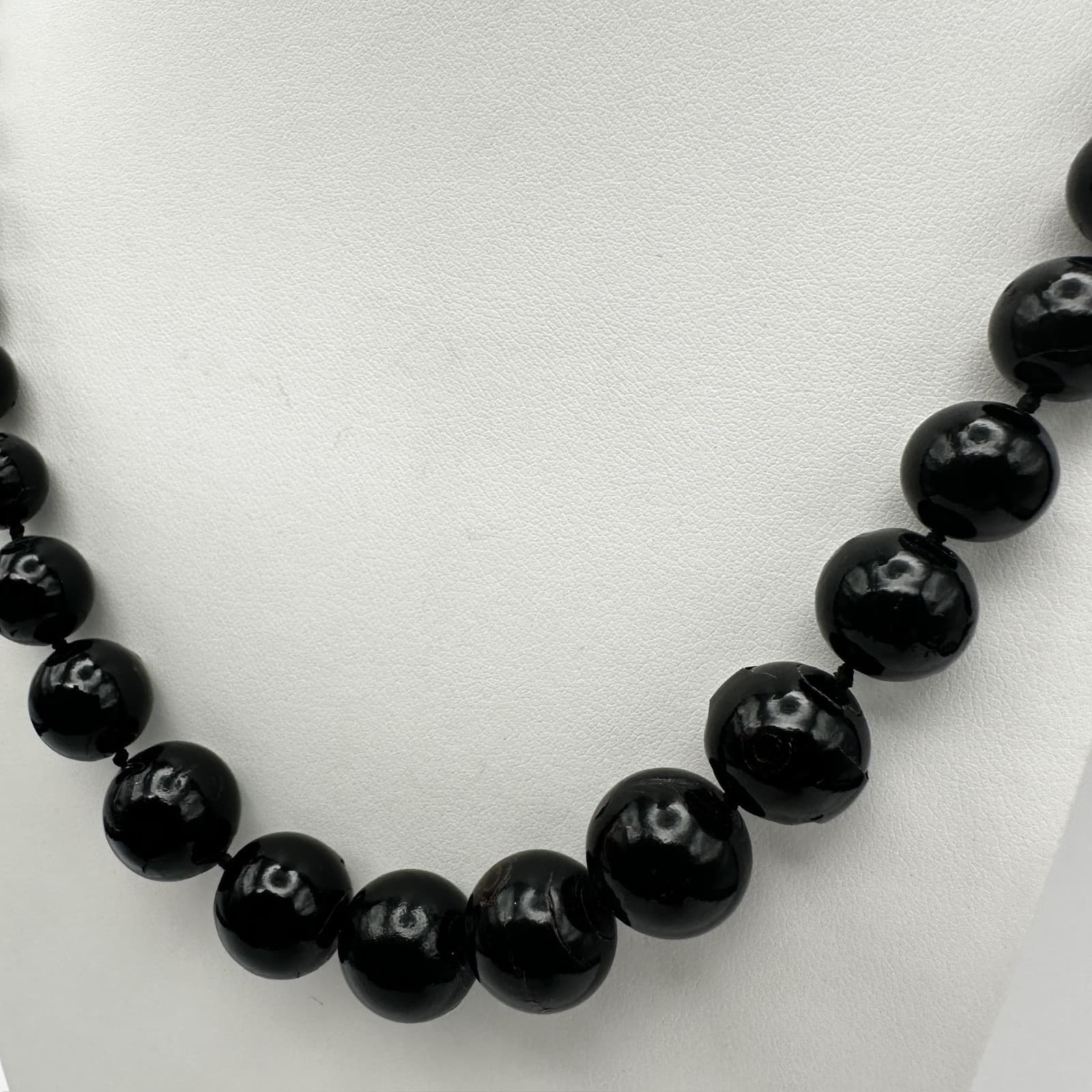 Vintage 90s Black Onyx Glass Beaded Necklace Round Statement Women's Jewelry - Thumbnail 7
