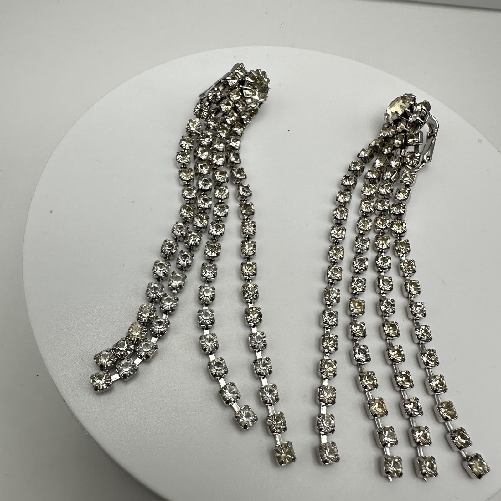 Vintage 80s Clear Rhinestone Sparkly Tassel Clip On Earrings Silver Tone Jewelry - Thumbnail 2