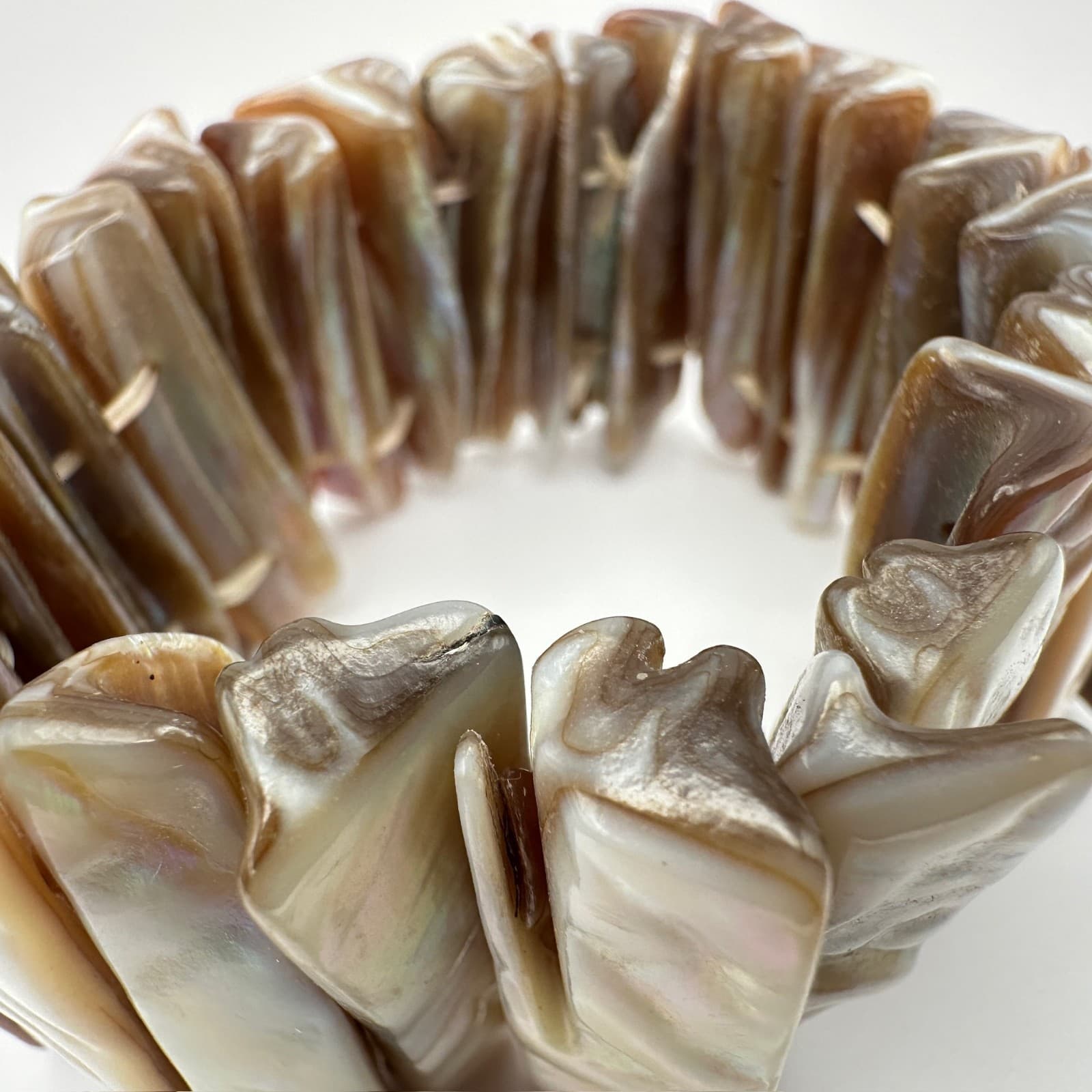 Vintage Y2K Mother of Pearl Shell Stretch Bracelet Iridescent Chunky Jewelry - Thumbnail 8
