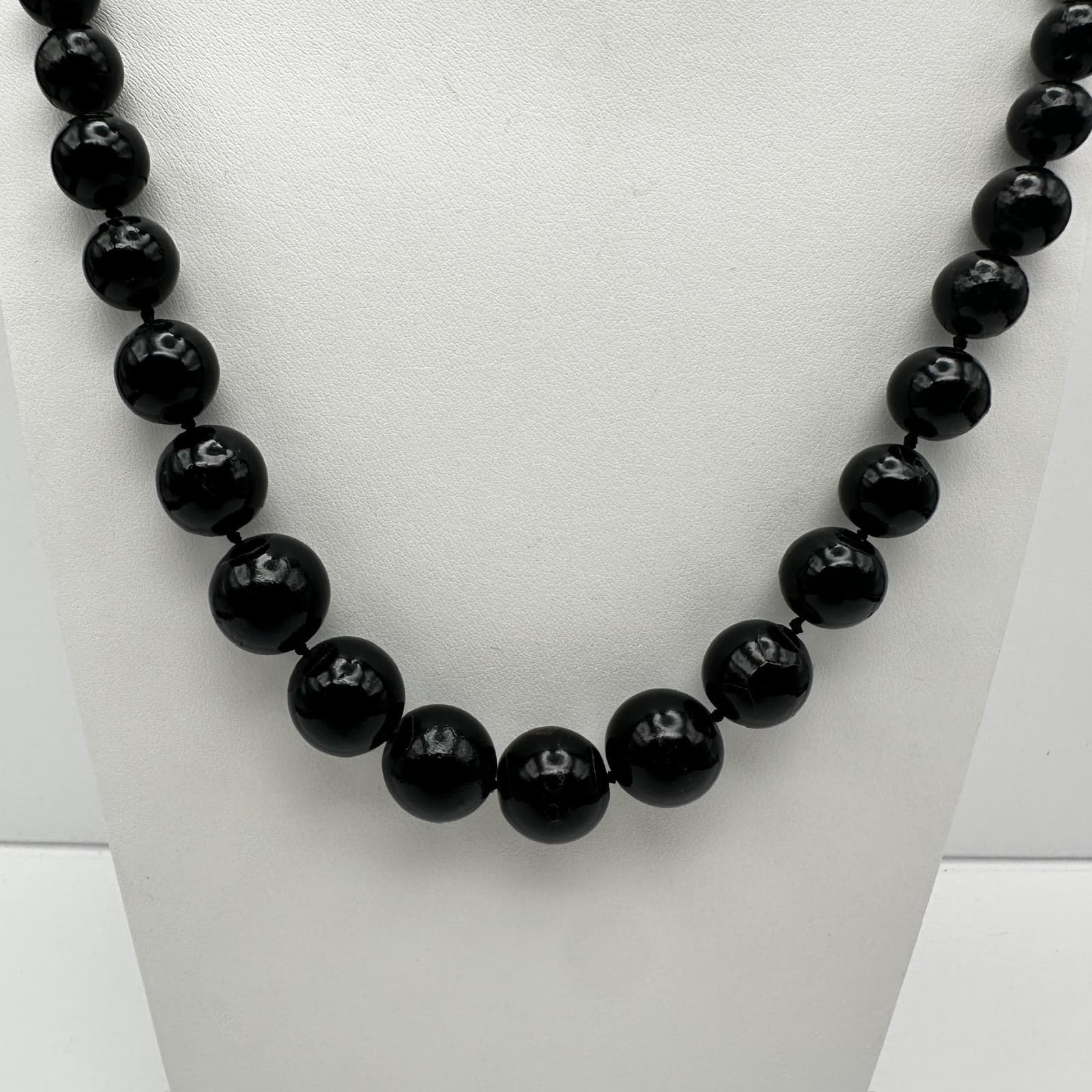 Vintage 90s Black Onyx Glass Beaded Necklace Round Statement Women's Jewelry - Thumbnail 2