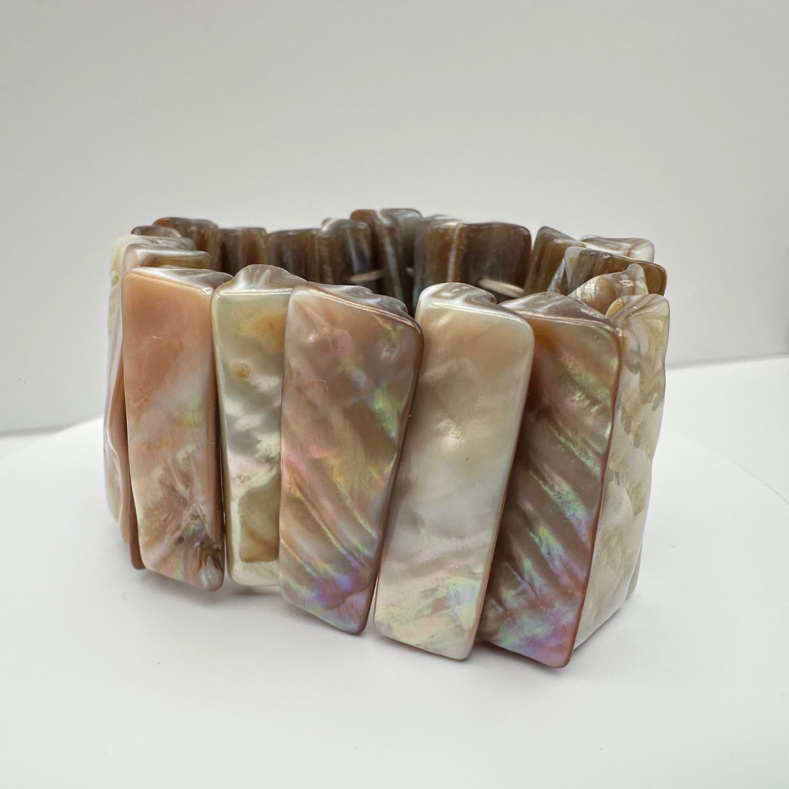 Vintage Y2K Mother of Pearl Shell Stretch Bracelet Iridescent Chunky Jewelry - Image 1