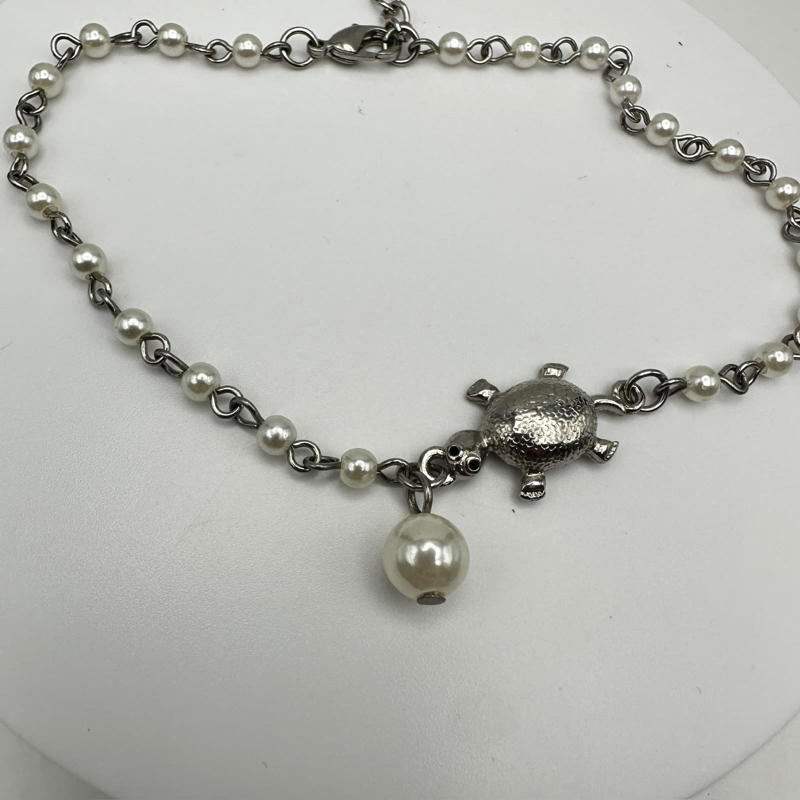 Vintage Y2K Faux Pearl Turtle Charm Bracelets Silver Tone Pendant Boho Jewelry - Thumbnail 2