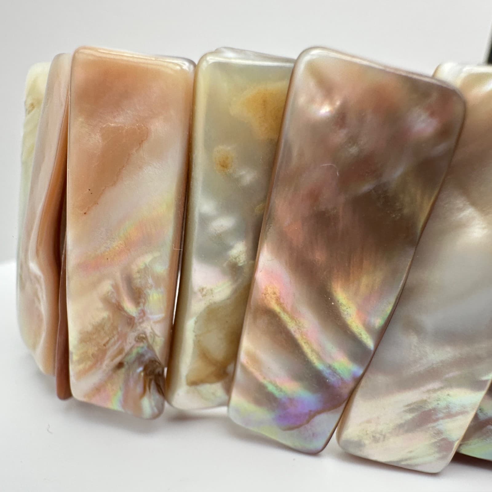Vintage Y2K Mother of Pearl Shell Stretch Bracelet Iridescent Chunky Jewelry - Thumbnail 5