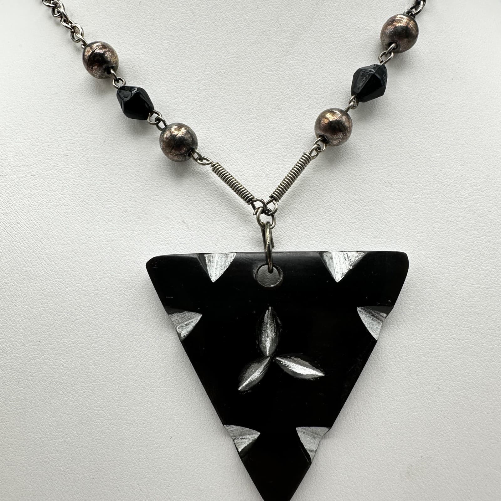 Vintage 90s Black Triangle Pendant Necklace Silver Tone Beaded Statement Jewelry - Thumbnail 4