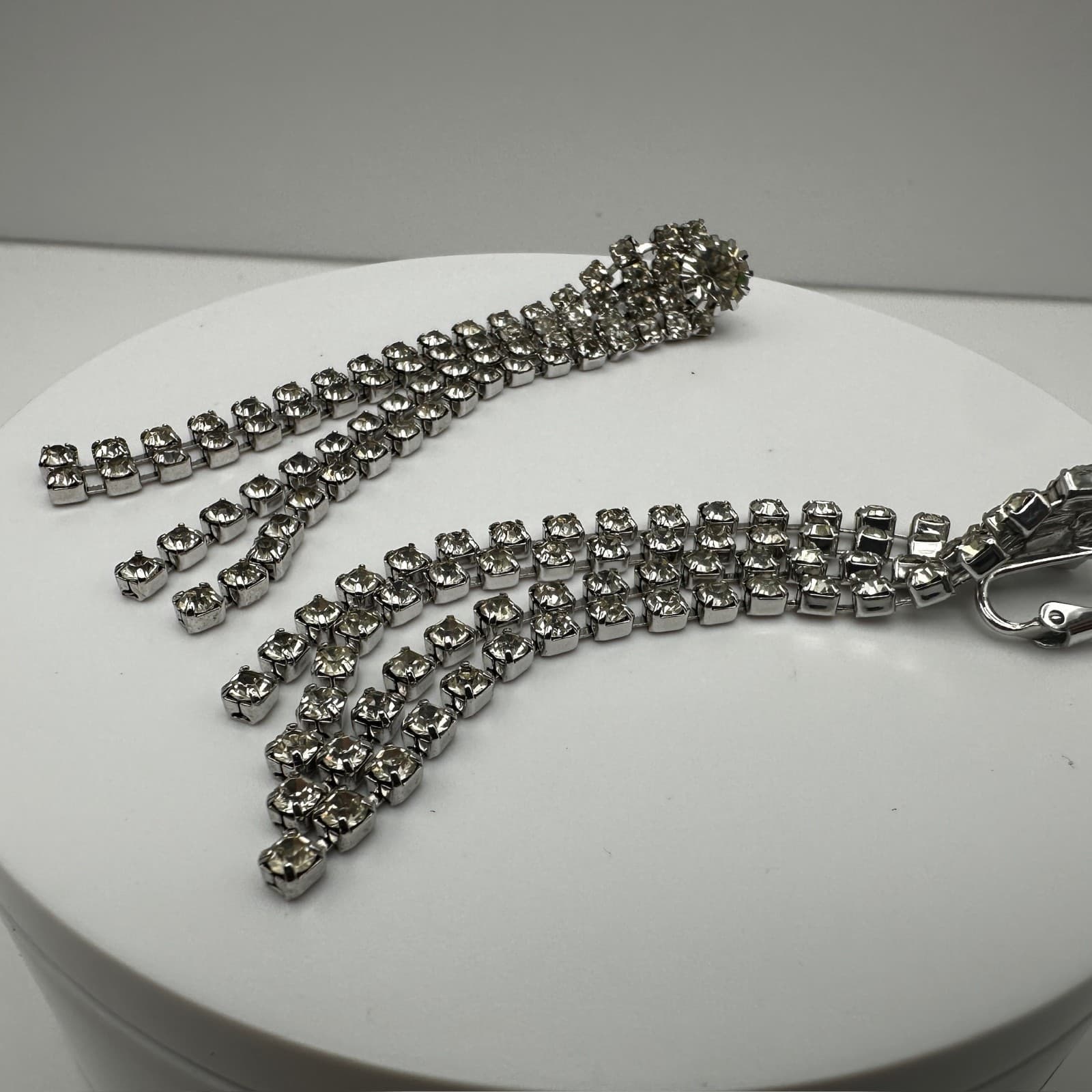 Vintage 80s Clear Rhinestone Sparkly Tassel Clip On Earrings Silver Tone Jewelry - Thumbnail 6