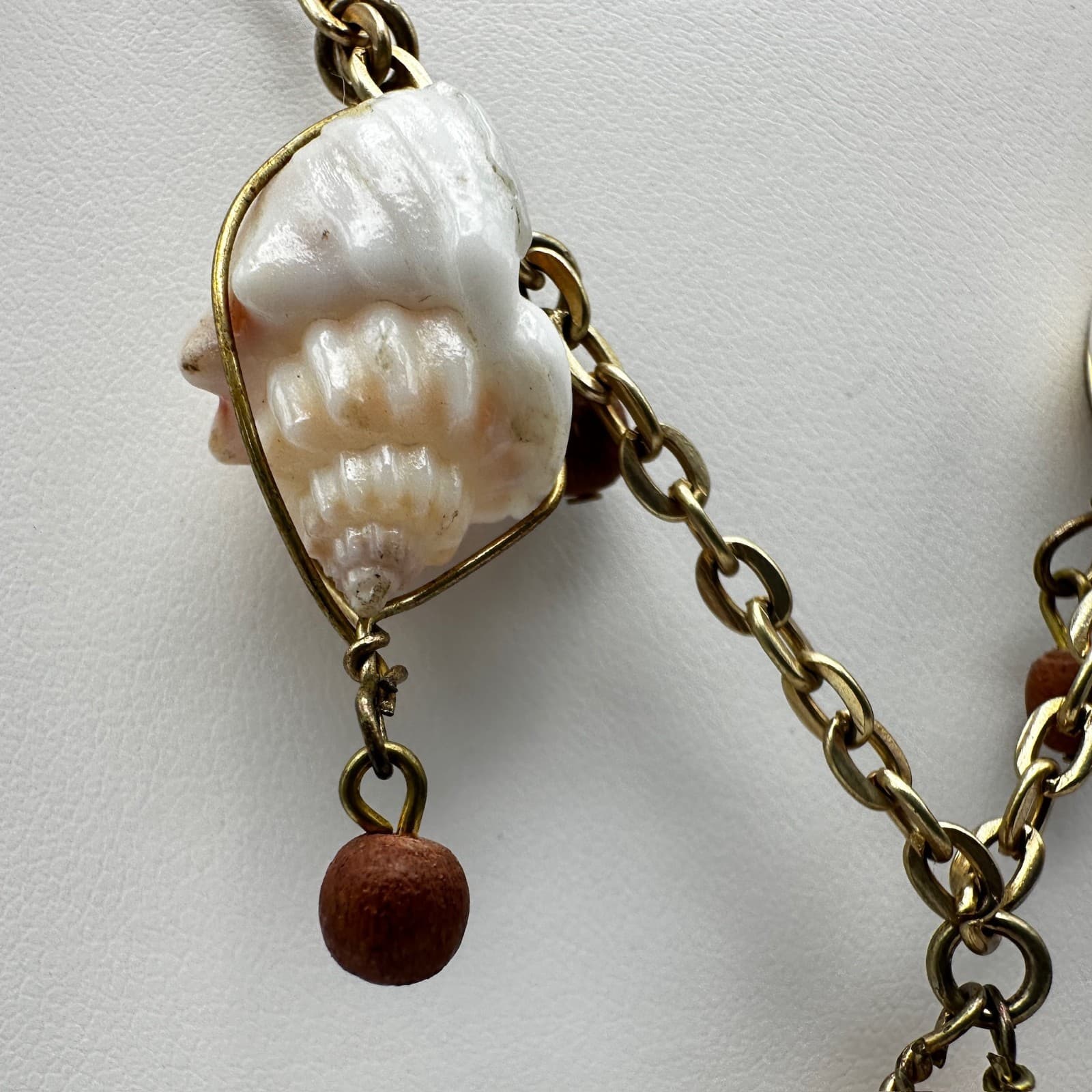 Vintage 90s cookie lee Sea Shell Charm Necklace Gold Tone Women's Jewelry - Thumbnail 5
