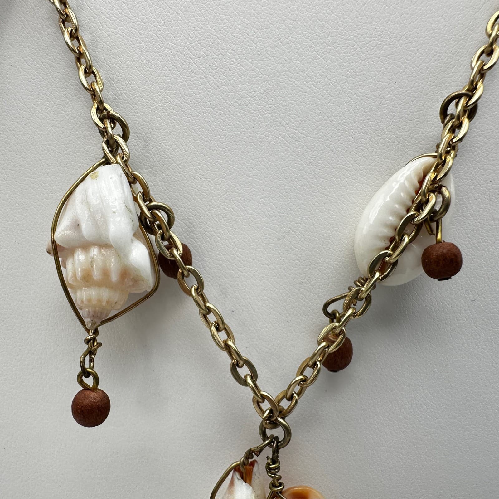 Vintage 90s cookie lee Sea Shell Charm Necklace Gold Tone Women's Jewelry - Thumbnail 4