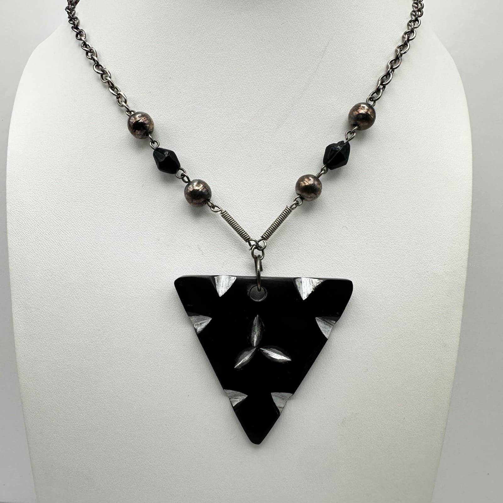 Vintage 90s Black Triangle Pendant Necklace Silver Tone Beaded Statement Jewelry - Thumbnail 11