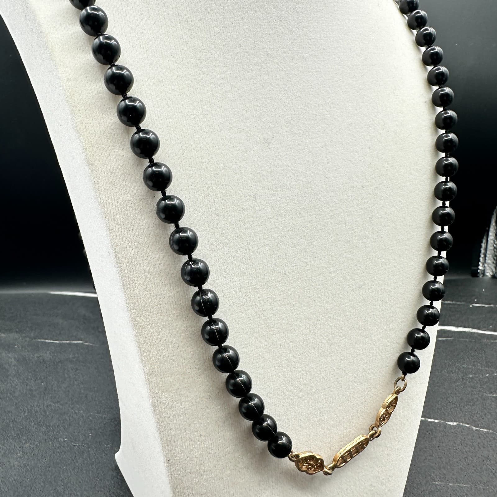 VTG 90s Black Beaded Necklace Strand Gold Tone Art Deco Clasp Flapper Style - Thumbnail 4
