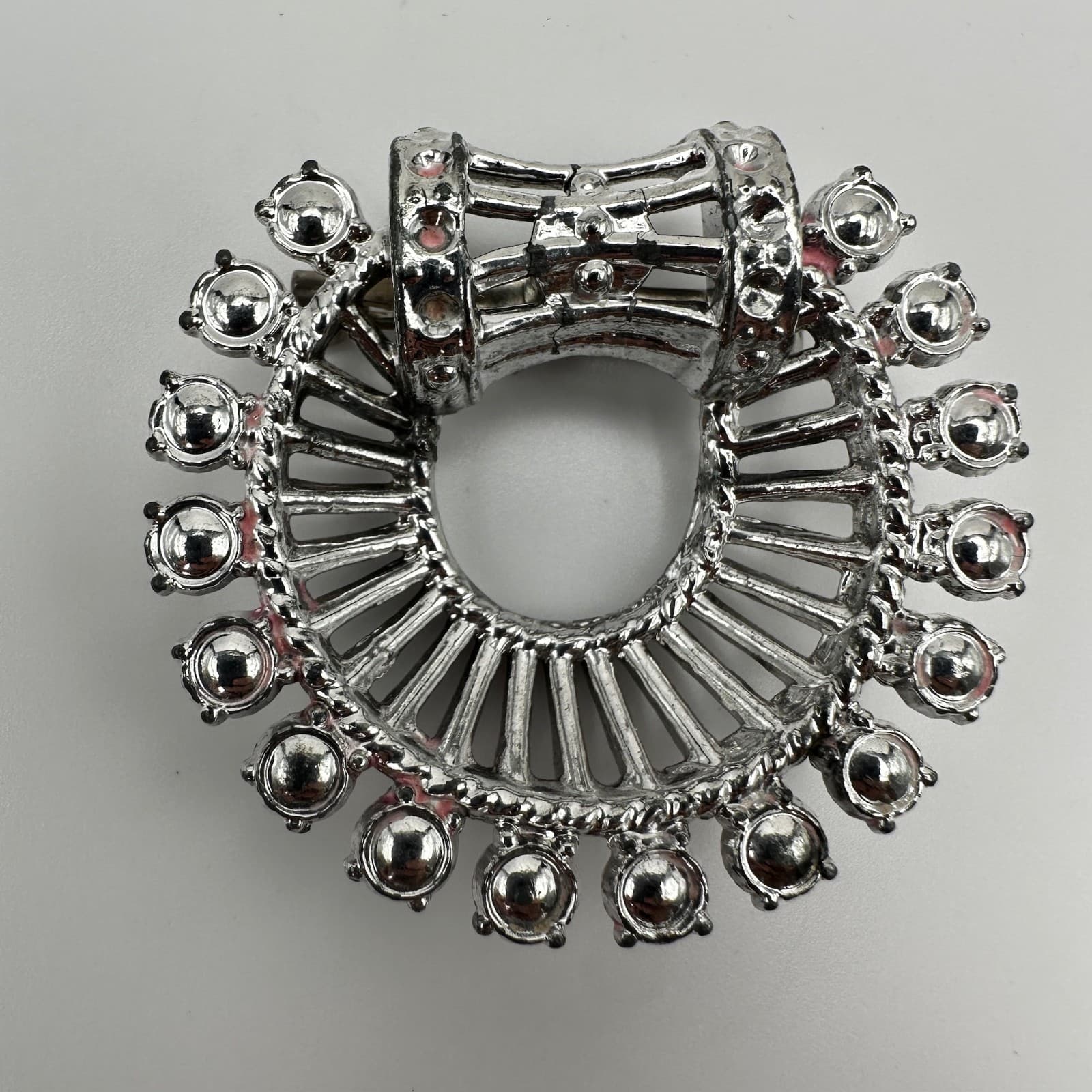 Vintage 80s Silver Tone Open Circle Wreath Bow Brooch Pin Women's Jewelry - Thumbnail 2