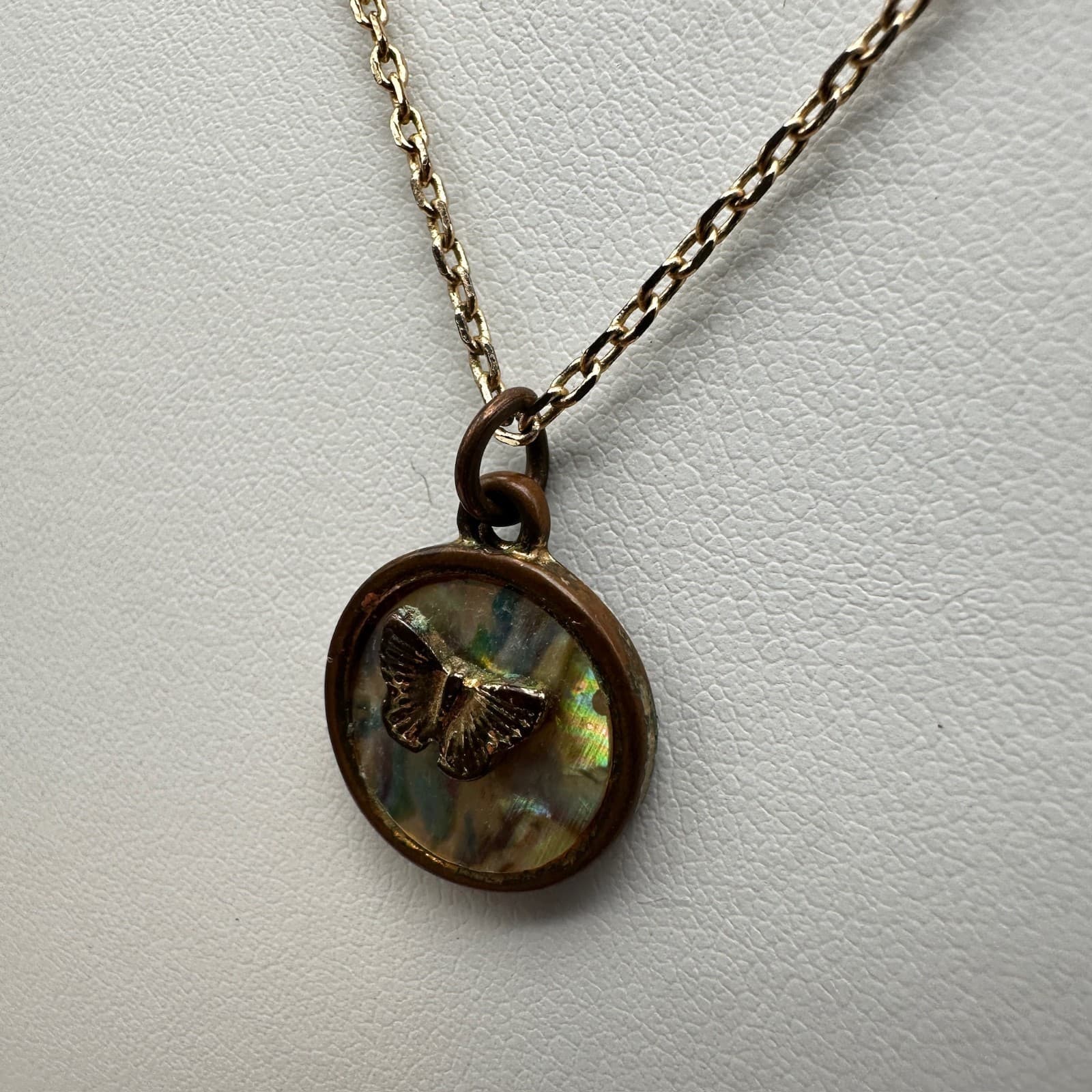 Vintage 90s Butterfly Abalone Shell Pendant Necklace Gold Tone Women's Jewelry - Thumbnail 6