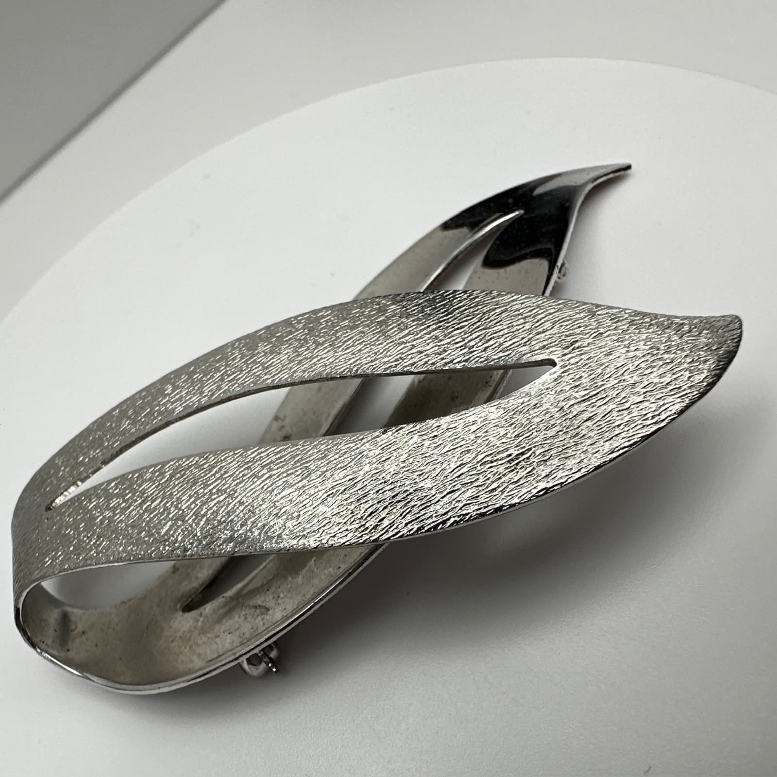 Vintage 80s Textured Abstract Leaf Brooch Pin Silver Tone Women's Jewelry - Thumbnail 6