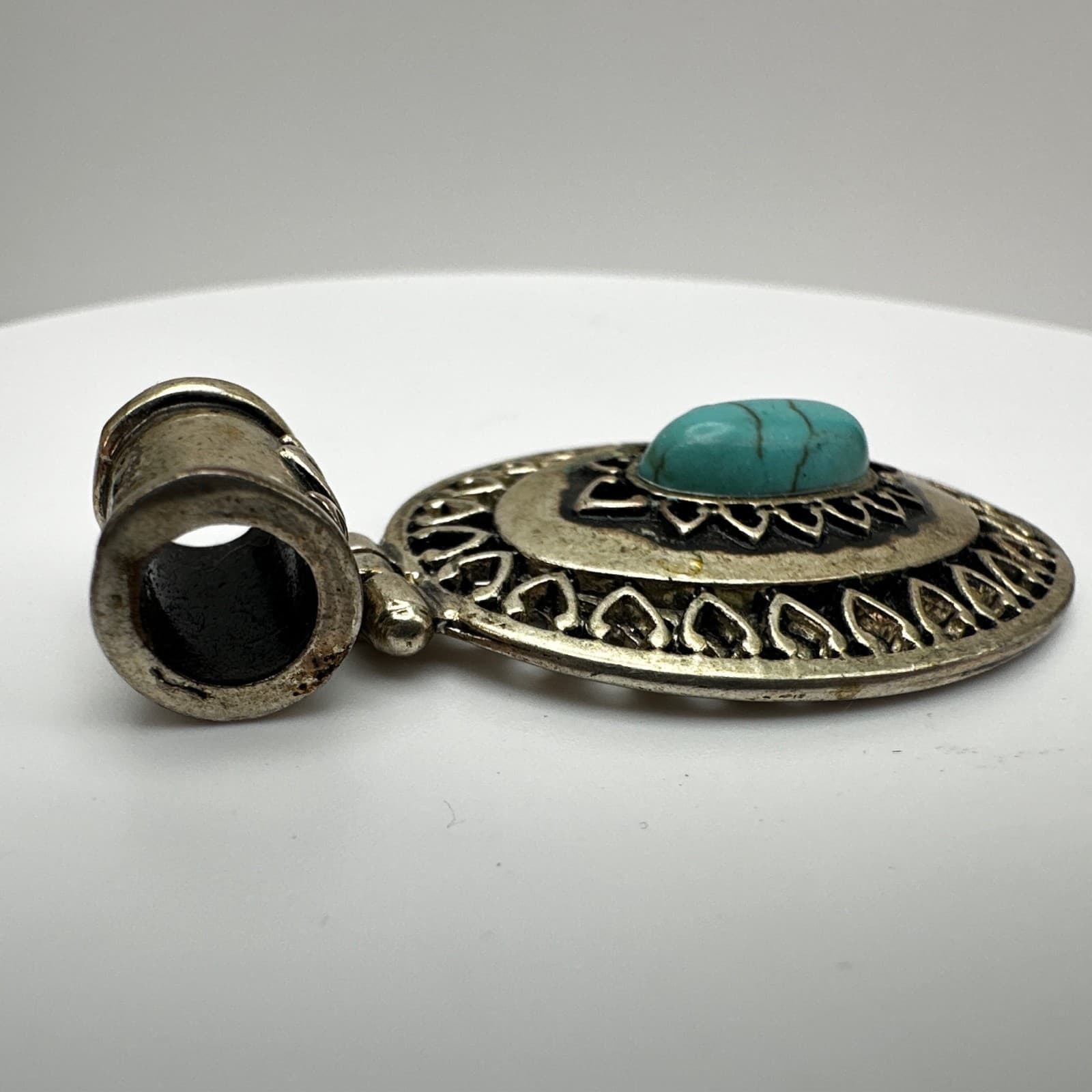 Vintage 90s Blue Stone Faux Turquoise Oval Pendant Silver Tone Women's Jewelry - Thumbnail 8