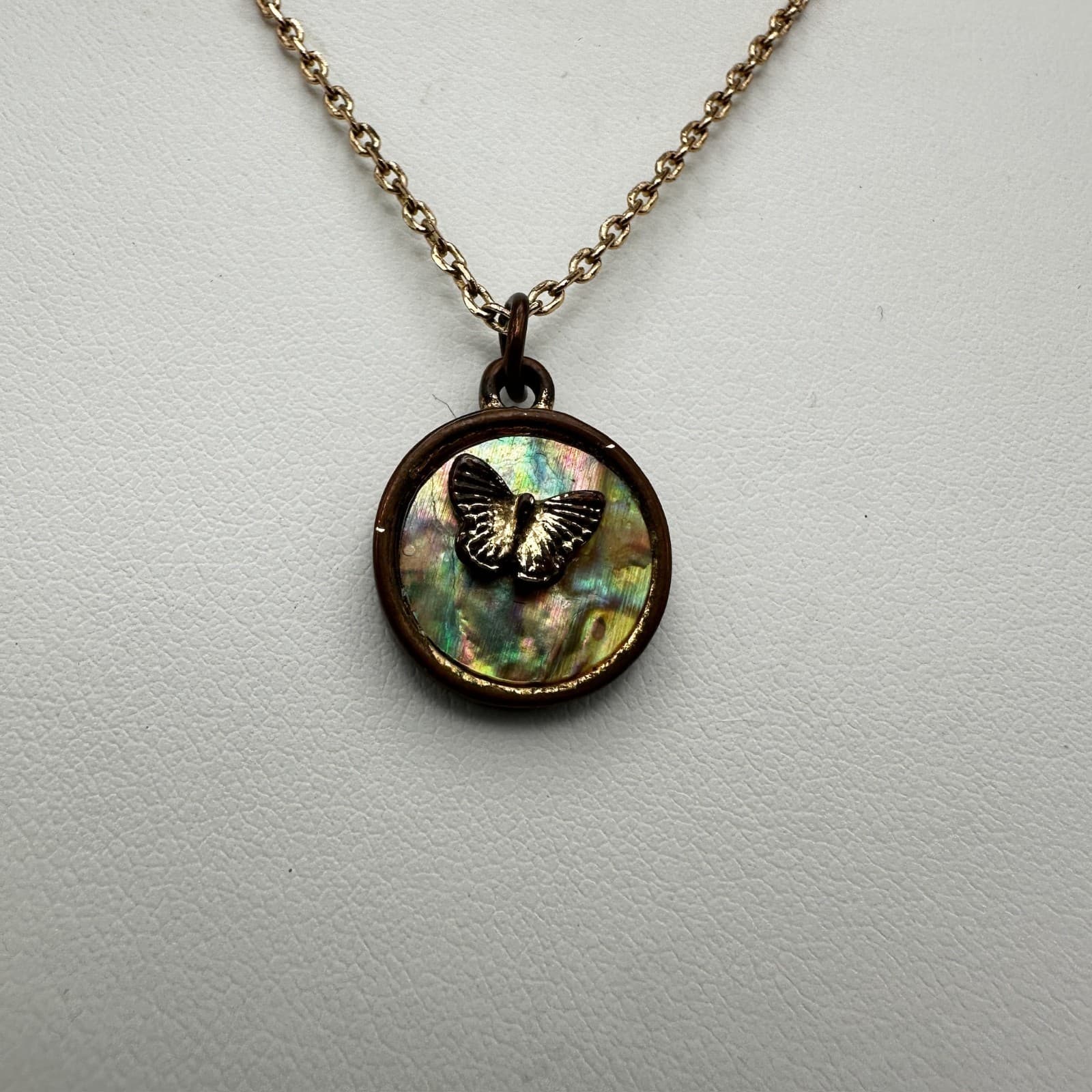 Vintage 90s Butterfly Abalone Shell Pendant Necklace Gold Tone Women's Jewelry - Thumbnail 2