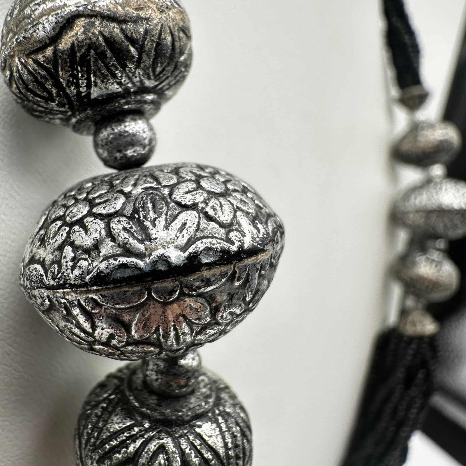 Vintage 90s Multi Strand Black Necklace Floral Beads Silver Tone Women's Jewelry - Thumbnail 7