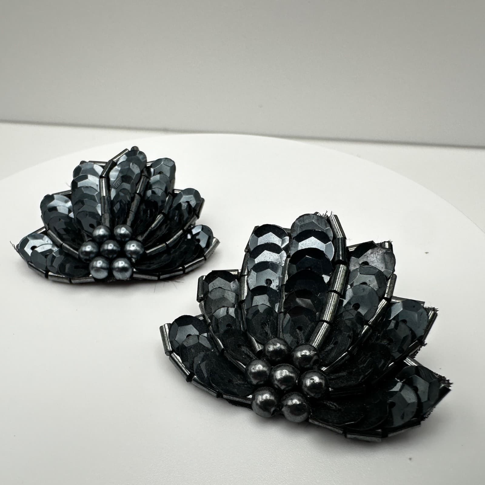 Vintage 80s Black Beaded Sequin Statement Floral Earrings Women's Jewelry - Thumbnail 12