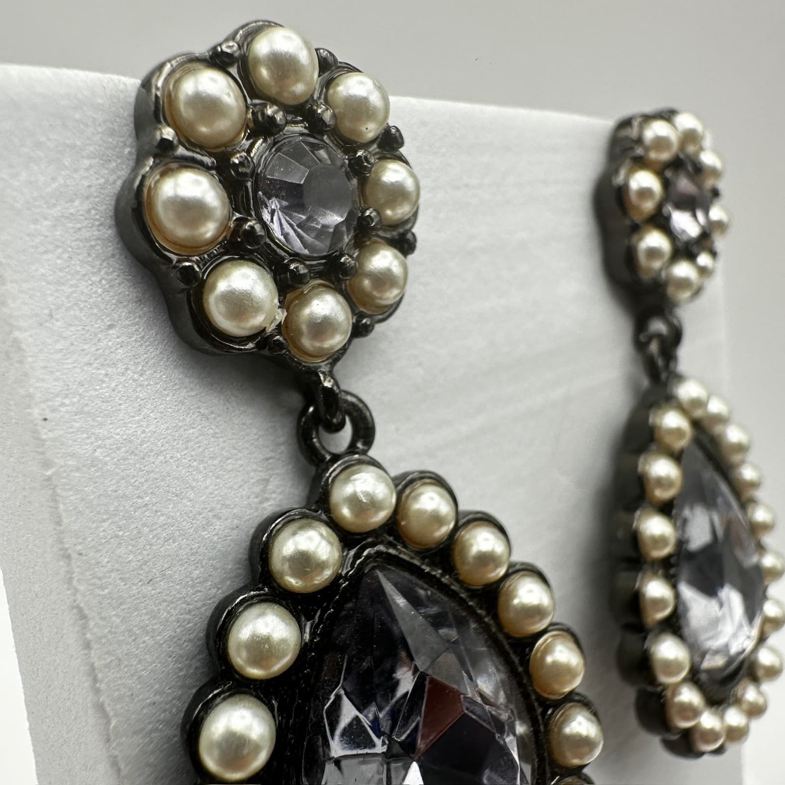 Vintage 90s Teardrop Pearl Gunmetal Earrings Dangal Statement Women's Jewelry - Thumbnail 4