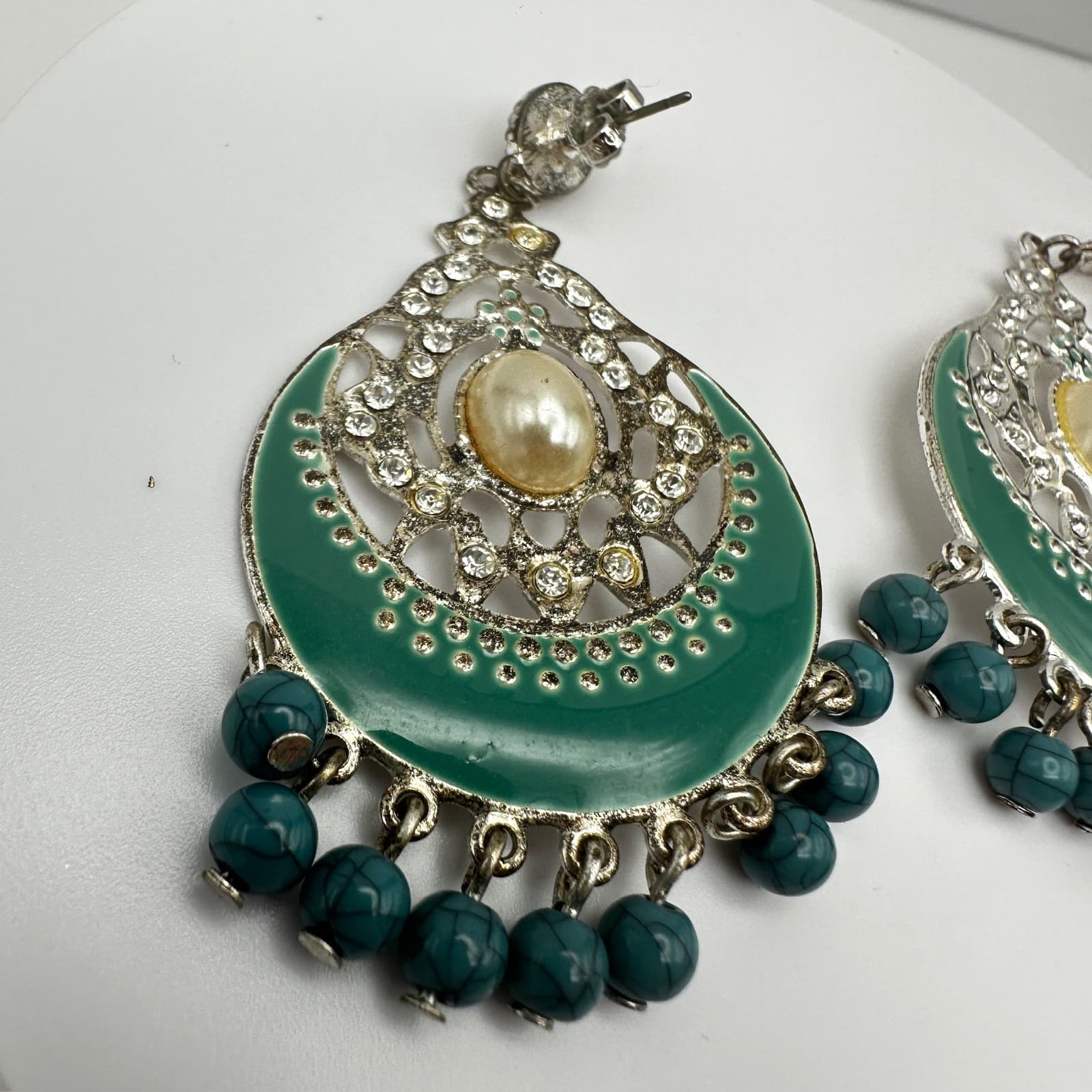 Vintage 90s Green Enamel Dangle Earrings Faux Pearl Silver Tone Women's Jewelry - Thumbnail 7