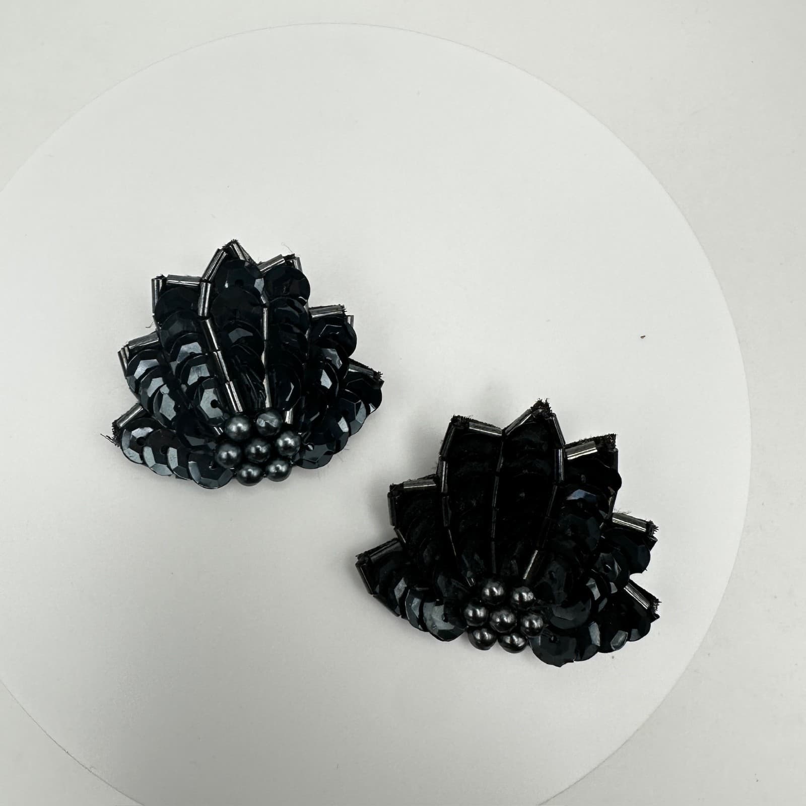Vintage 80s Black Beaded Sequin Statement Floral Earrings Women's Jewelry - Thumbnail 10