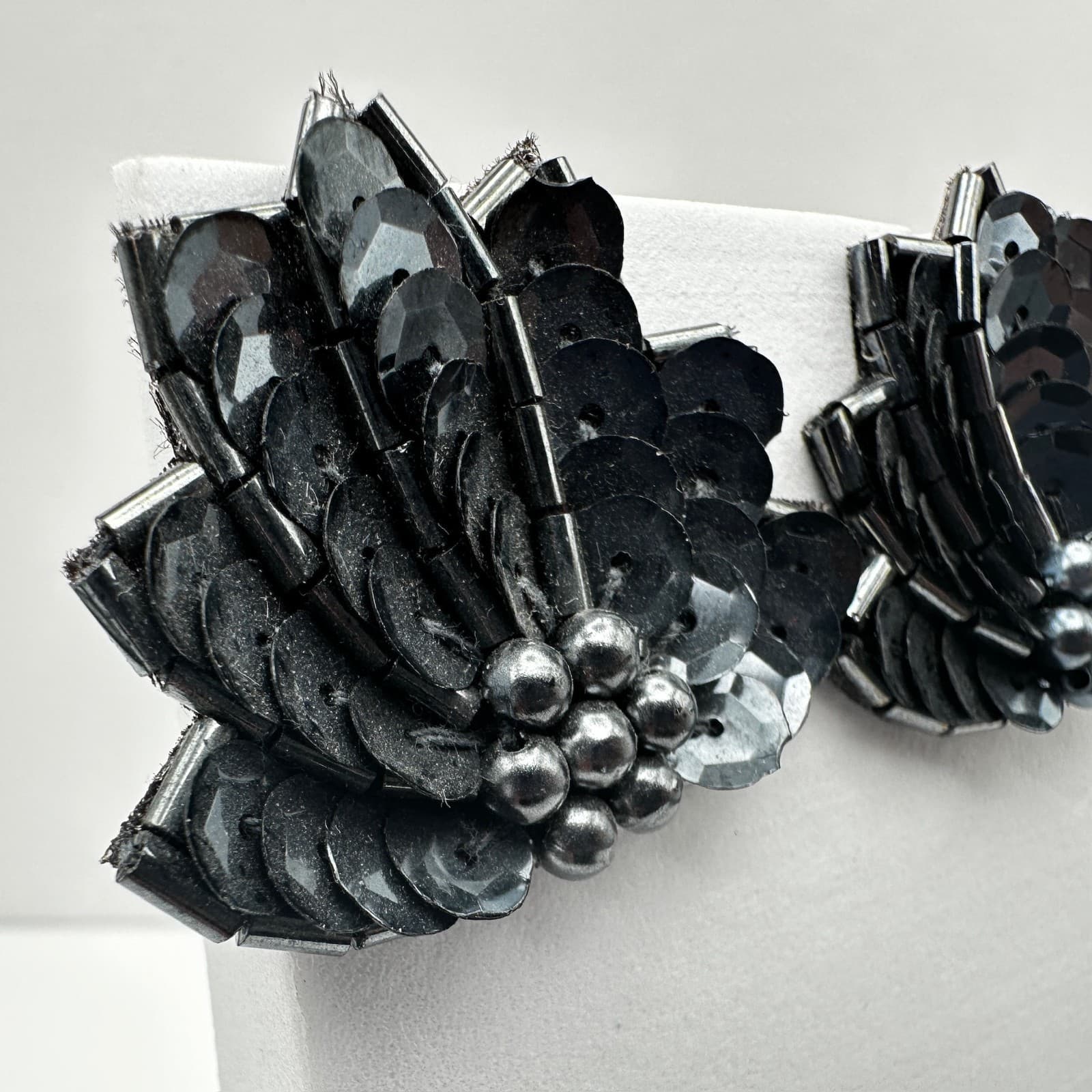 Vintage 80s Black Beaded Sequin Statement Floral Earrings Women's Jewelry - Thumbnail 3