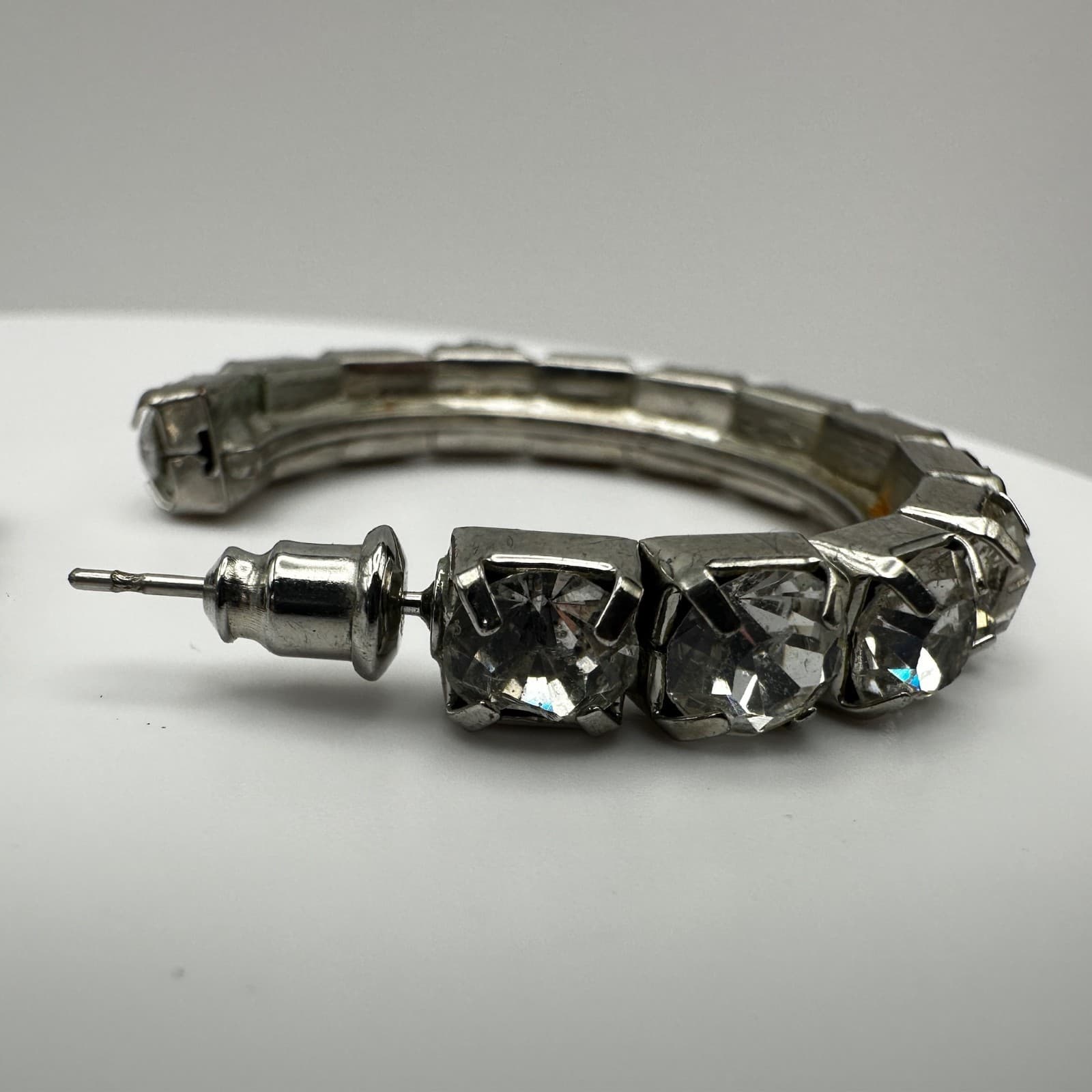 Vintage 90s Silver Tone Clear Glass Rhinestone Hoop Earrings Fashion Jewelry - Thumbnail 6