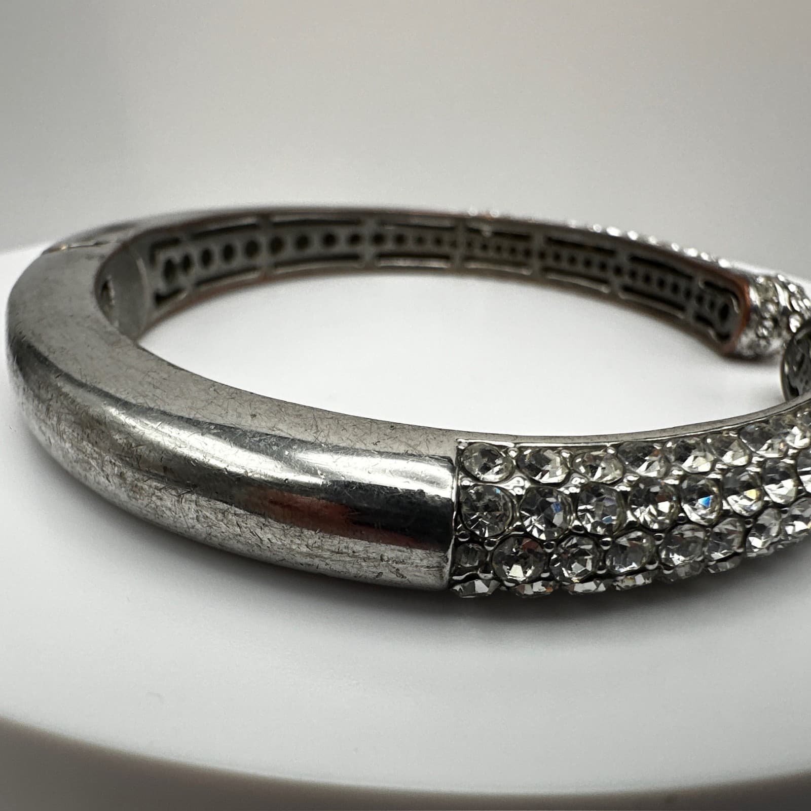 Vintage 90s Silver Tone Rhinestone Hinged Bangle Bracelet women's Jewelry - Thumbnail 9