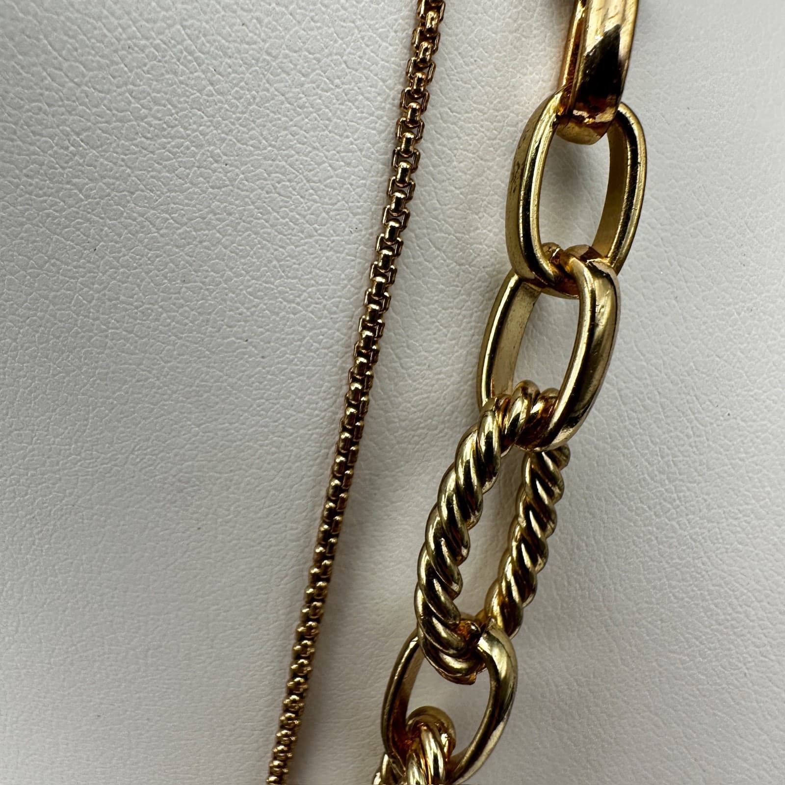 Vintage 90s Express Gold Tone Layered Necklace Compass Medallion Chunky Link - Thumbnail 7