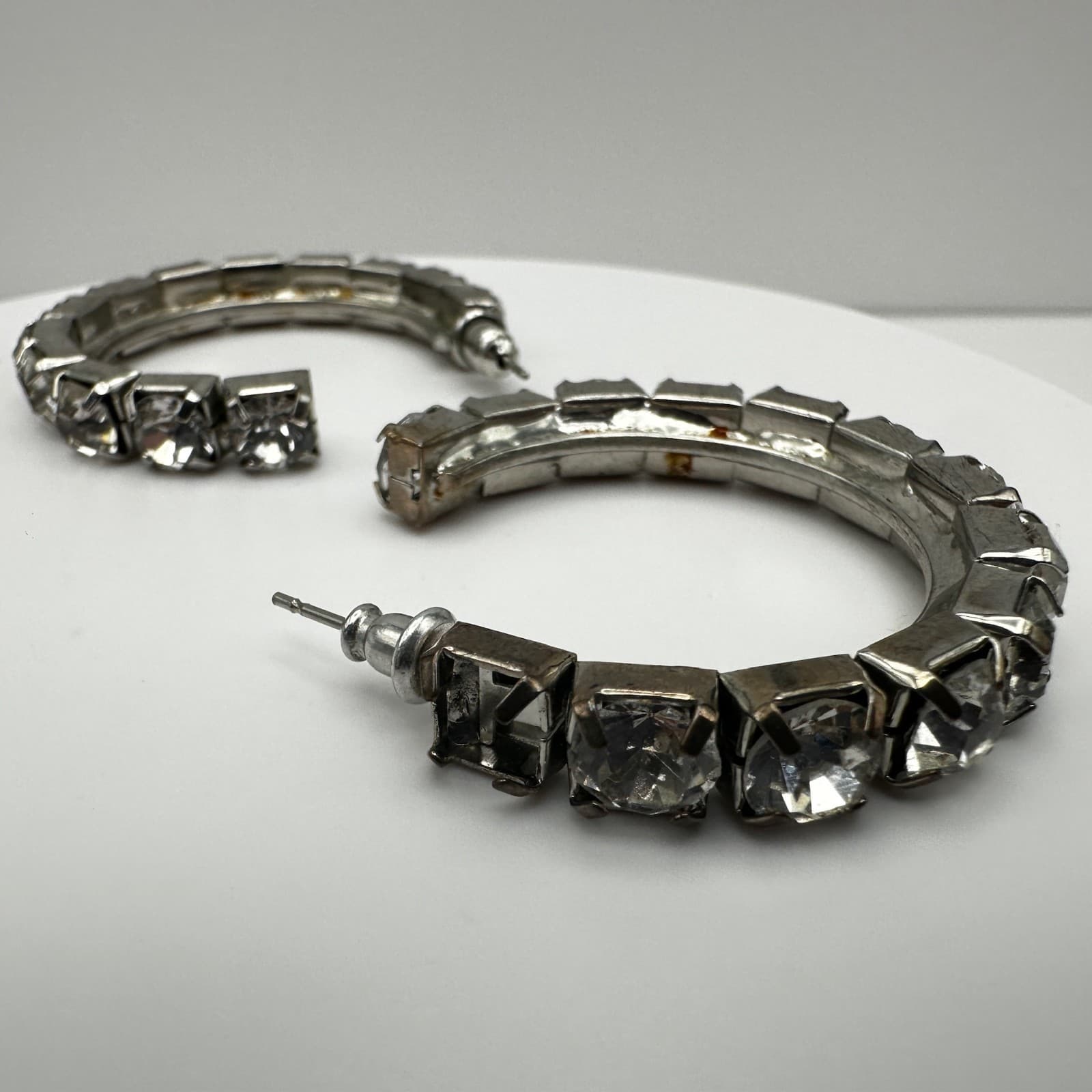 Vintage 90s Silver Tone Clear Glass Rhinestone Hoop Earrings Fashion Jewelry - Thumbnail 3