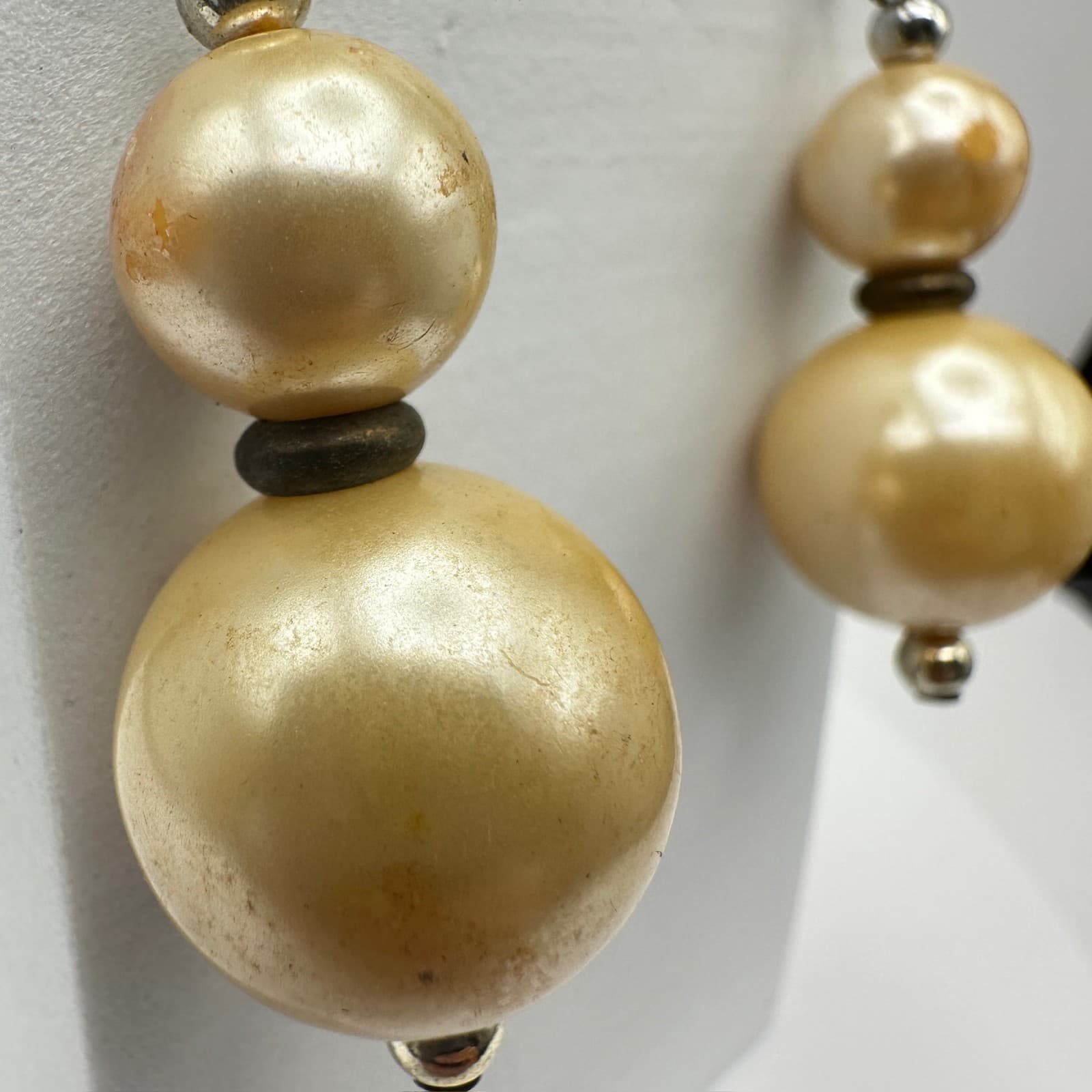 Vintage 80s Faux Pearl Drop Earrings Cream Graduated Bead Statement Dangle - Thumbnail 5