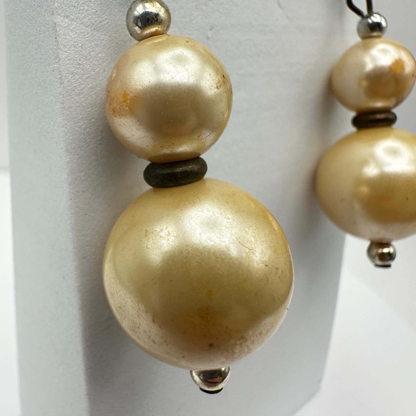 Vintage 80s Faux Pearl Drop Earrings Cream Graduated Bead Statement Dangle - Thumbnail 4