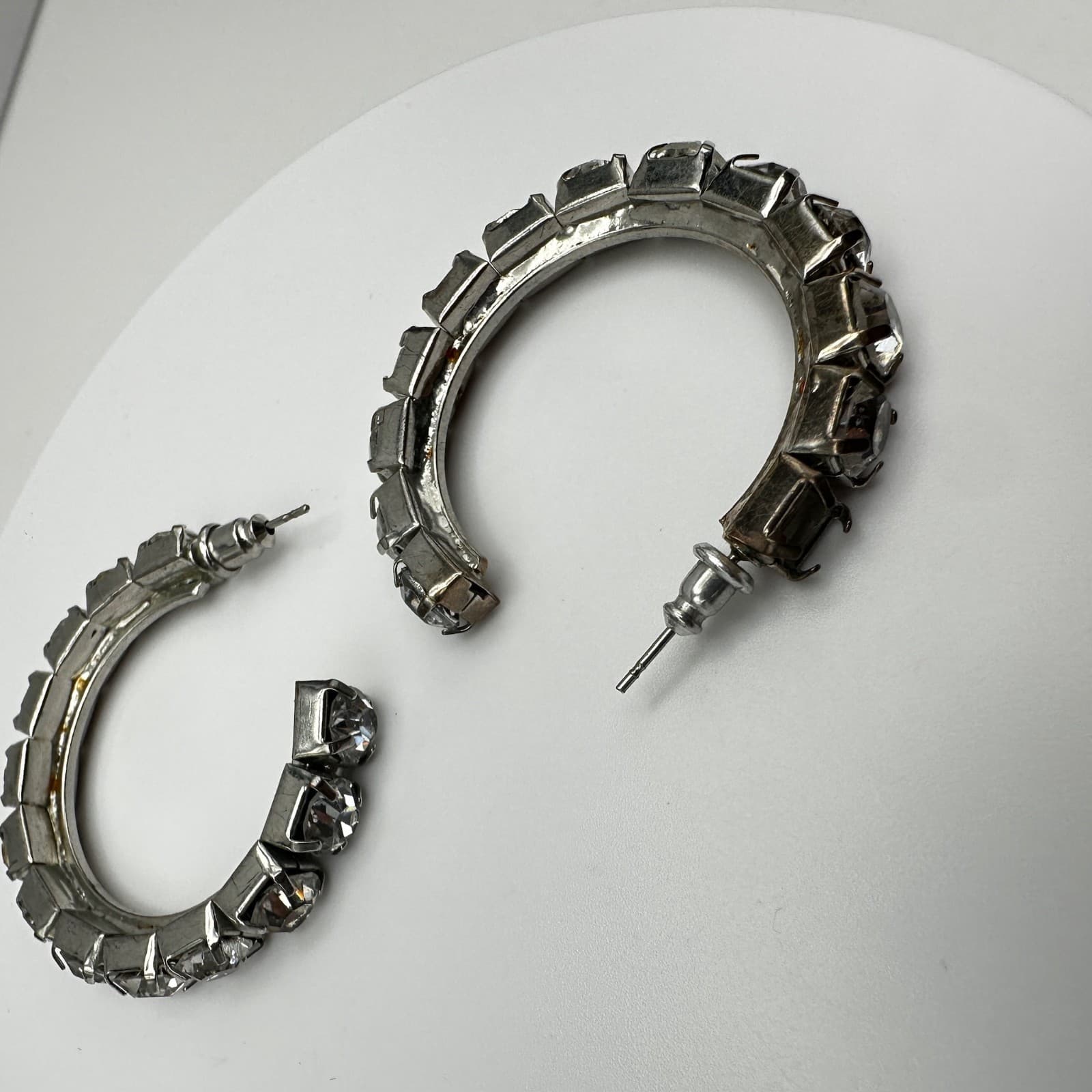 Vintage 90s Silver Tone Clear Glass Rhinestone Hoop Earrings Fashion Jewelry - Thumbnail 2