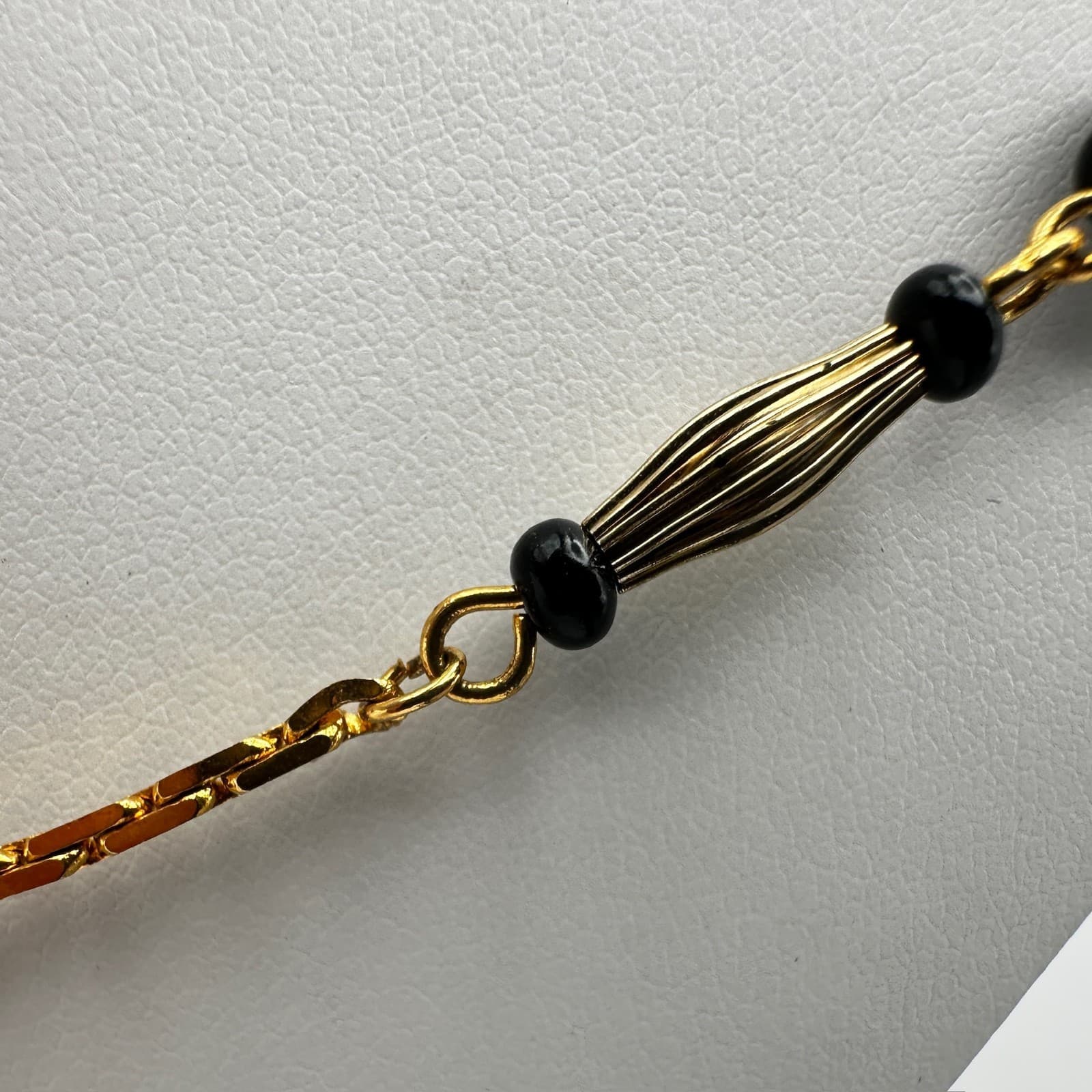 Vintage Y2K Black Bead Gold Tone Necklace Filled Chain Women's Jewelry - Thumbnail 11