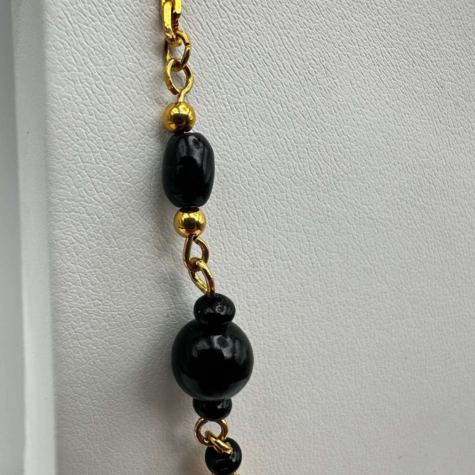 Vintage Y2K Black Bead Gold Tone Necklace Filled Chain Women's Jewelry - Thumbnail 5