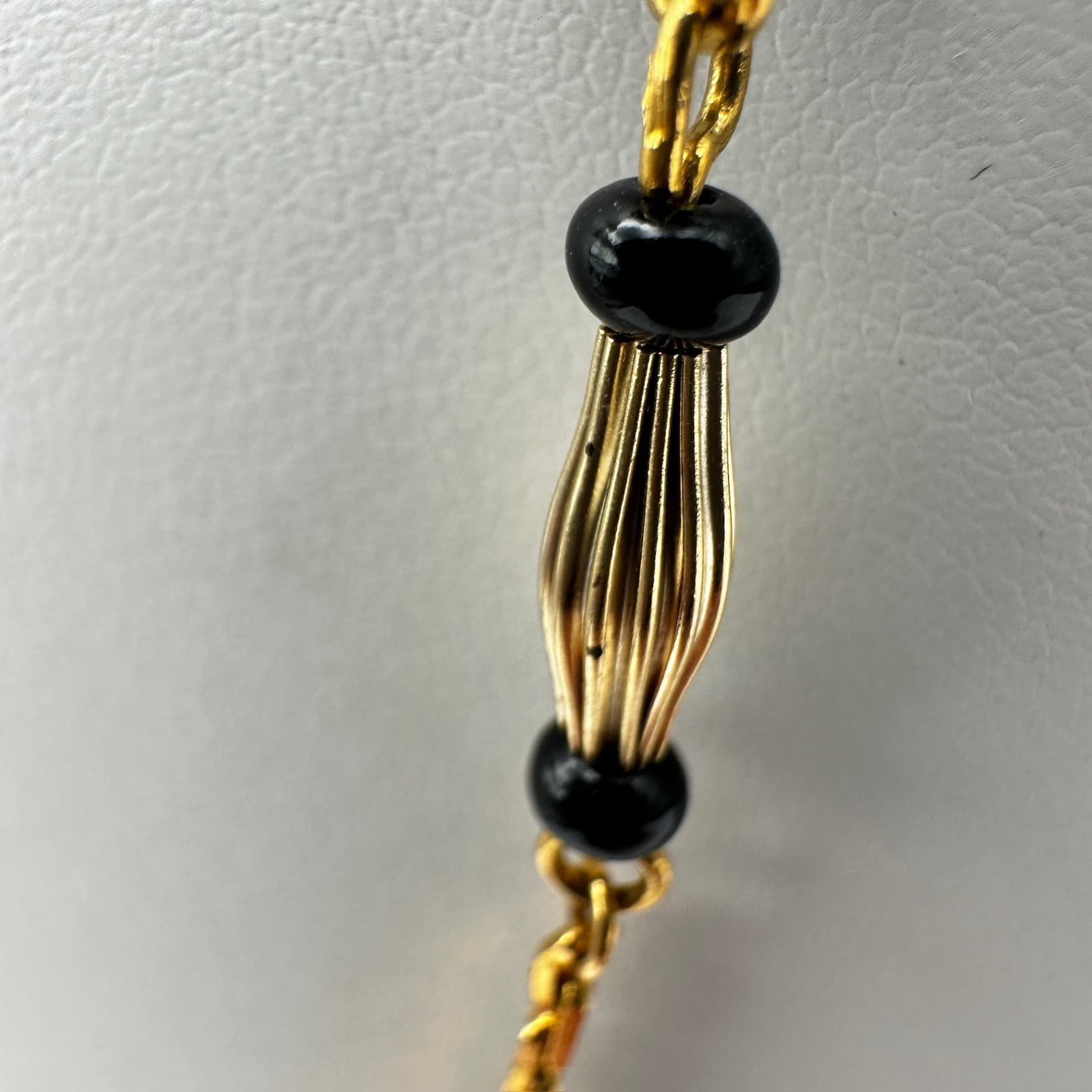 Vintage Y2K Black Bead Gold Tone Necklace Filled Chain Women's Jewelry - Thumbnail 8