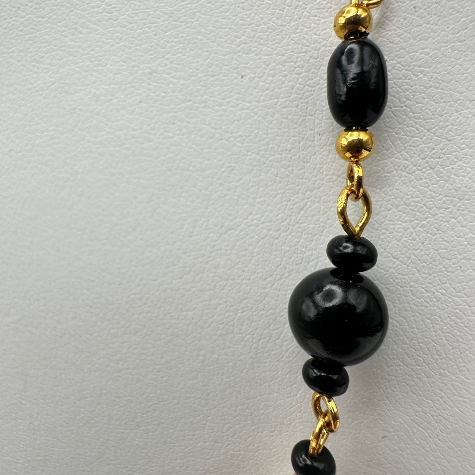 Vintage Y2K Black Bead Gold Tone Necklace Filled Chain Women's Jewelry - Thumbnail 6