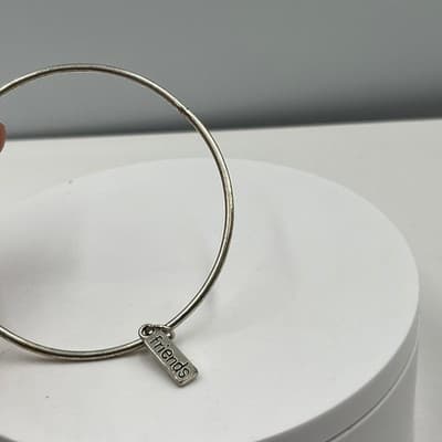 Vintage Silver Tone Bangle Bracelet with 'Friends' Charm, Minimalist Jewelry - Thumbnail 4