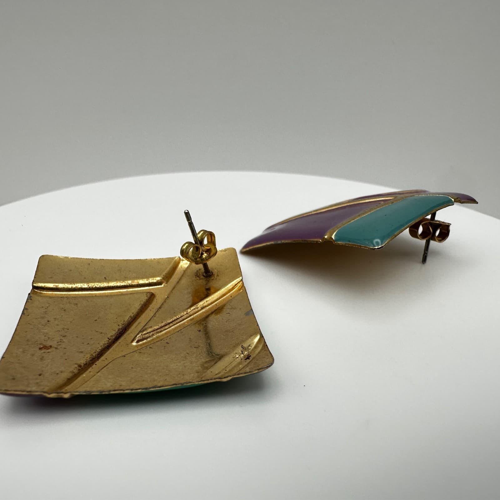 Vintage 80s Geometric Enamel Earrings Gold Tone Abstract Women's Jewelry - Thumbnail 13