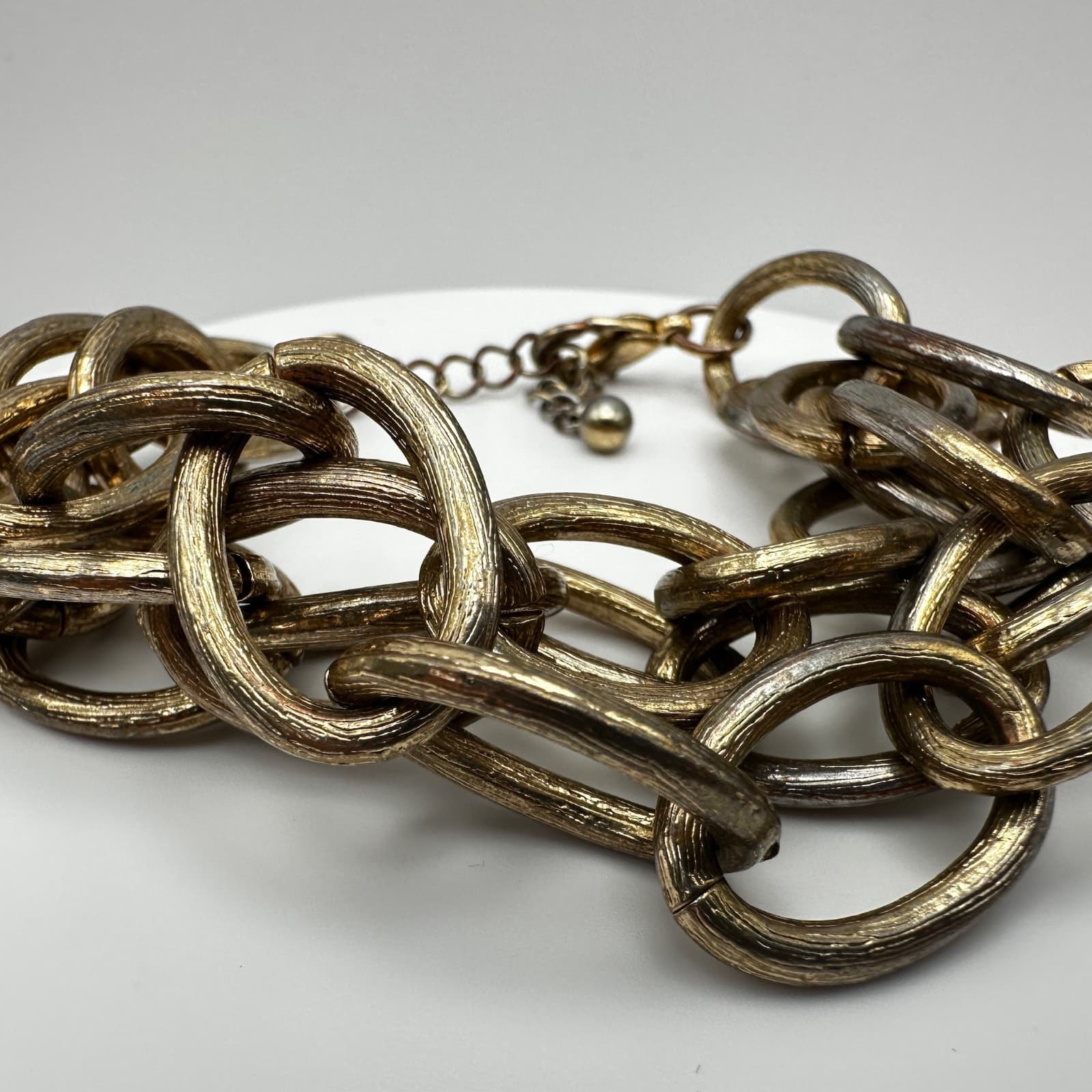 Vintage 80s Gold Tone Chunky Oval Trio-Strand Link Chain Hand Bracelet Jewelry - Thumbnail 5