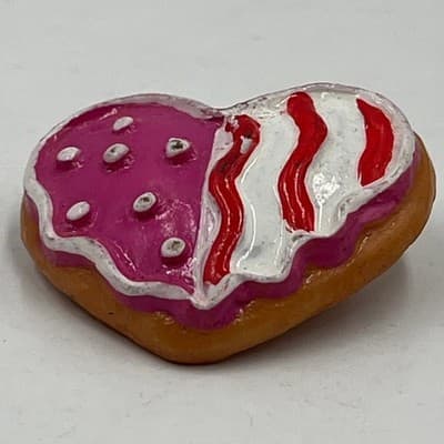 Vintage Handcrafted Clay Heart Cookie Brooch Pink Red White Sweet Treat Pin Art - Thumbnail 3