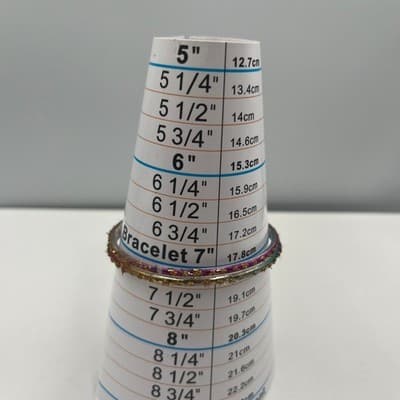 Vintage Set of 3 Glass Bangles Pink Blue Clear Gold Floral Tinsel Detail Size 7 - Thumbnail 6