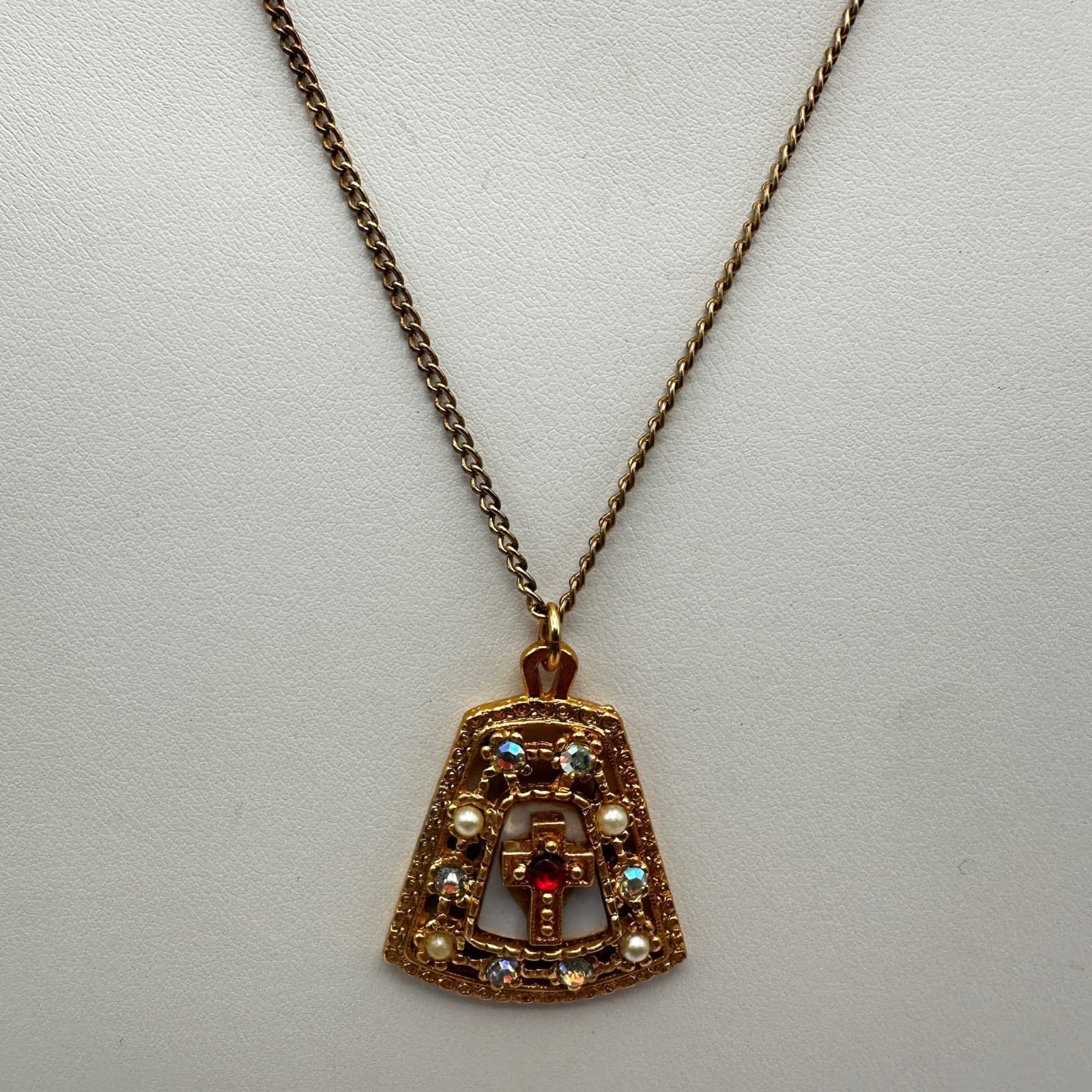 Vintage 90s Gold Tone Cross Pendant Necklace Red AB Rhinestone Faux Pearl - Thumbnail 11