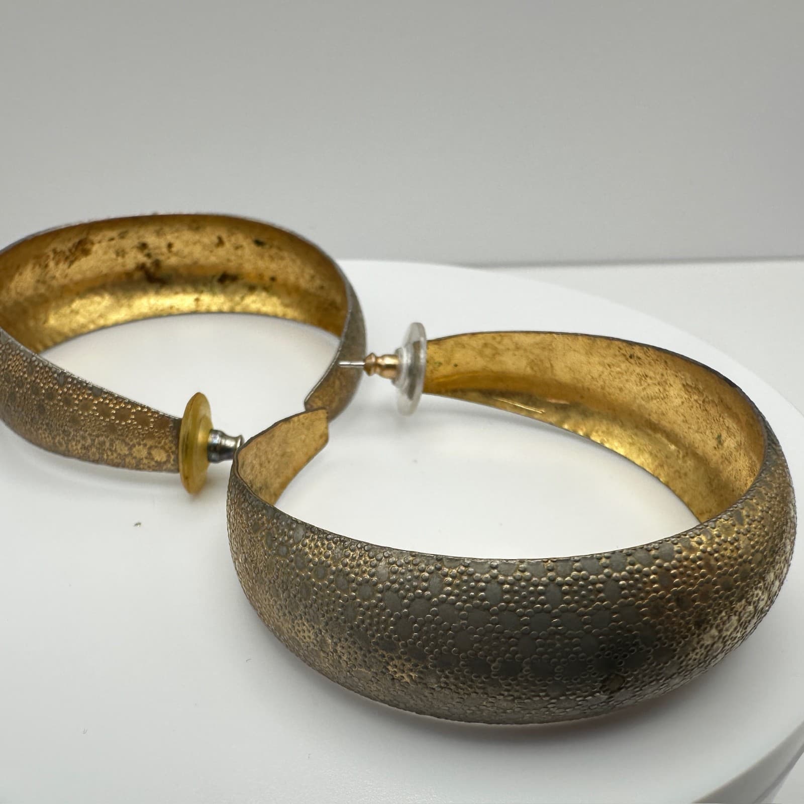 Vintage 80s Gold Tone Textured Hoop Earrings Statement Boho Women's Jewelry - Thumbnail 5