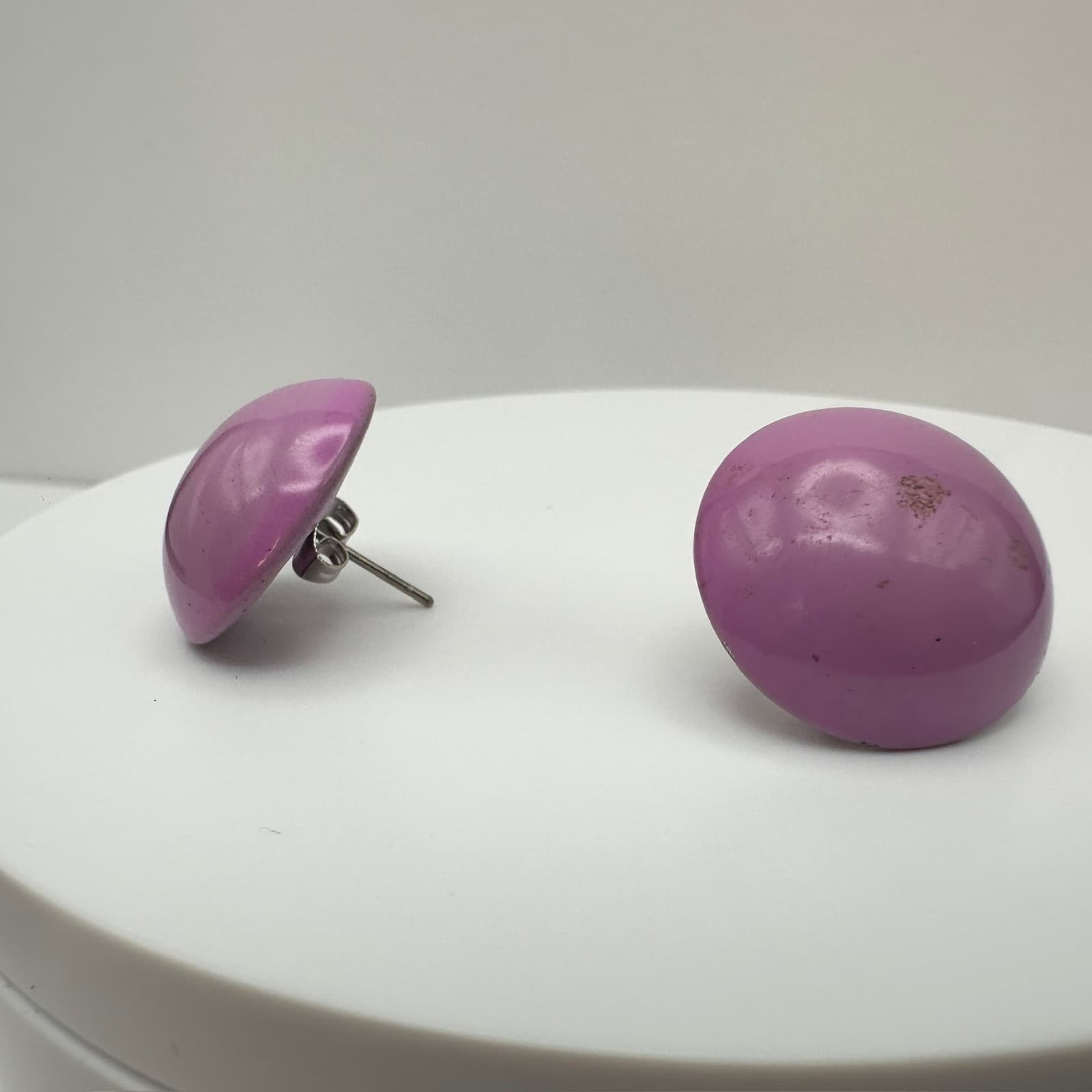 Vintage 80s Purple Enamel Button Earrings Large Round Stud Pink Lavender Jewelry - Thumbnail 8