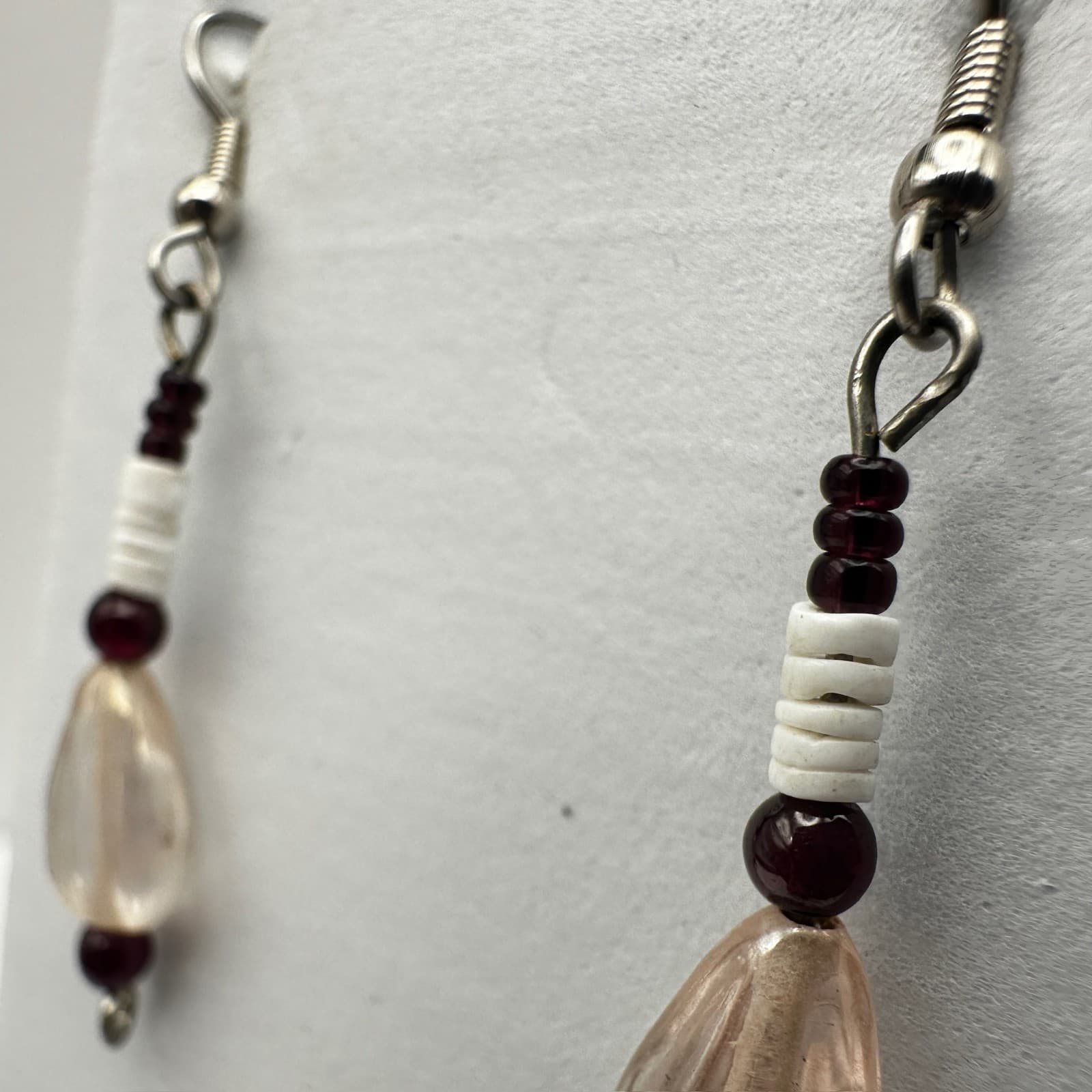 VTG 90s Boho Beaded Dangle Jewelry Earrings Silver Tone Burgundy White Tear Drop - Thumbnail 6