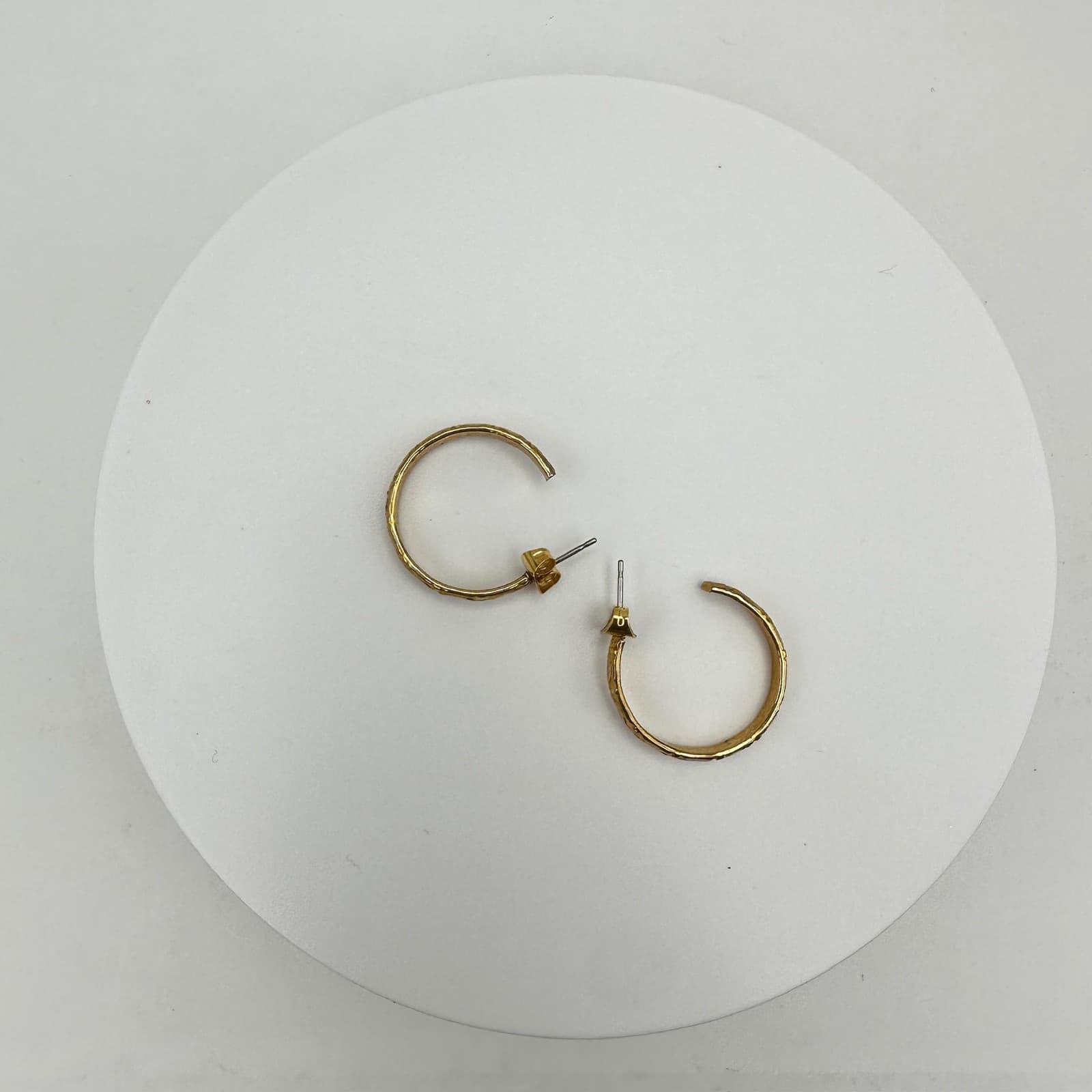 Vintage Gold tone Textured Hoop Earrings Fashion Jewelry 90s Estate - Thumbnail 9