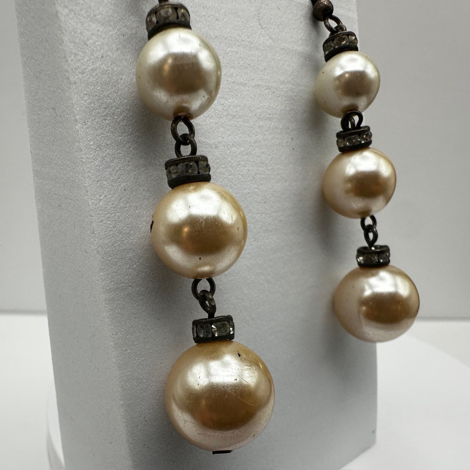 Vintage 90s Faux Pearl Drop Earrings Silver Tone Crystal Accents Jewelry - Thumbnail 2